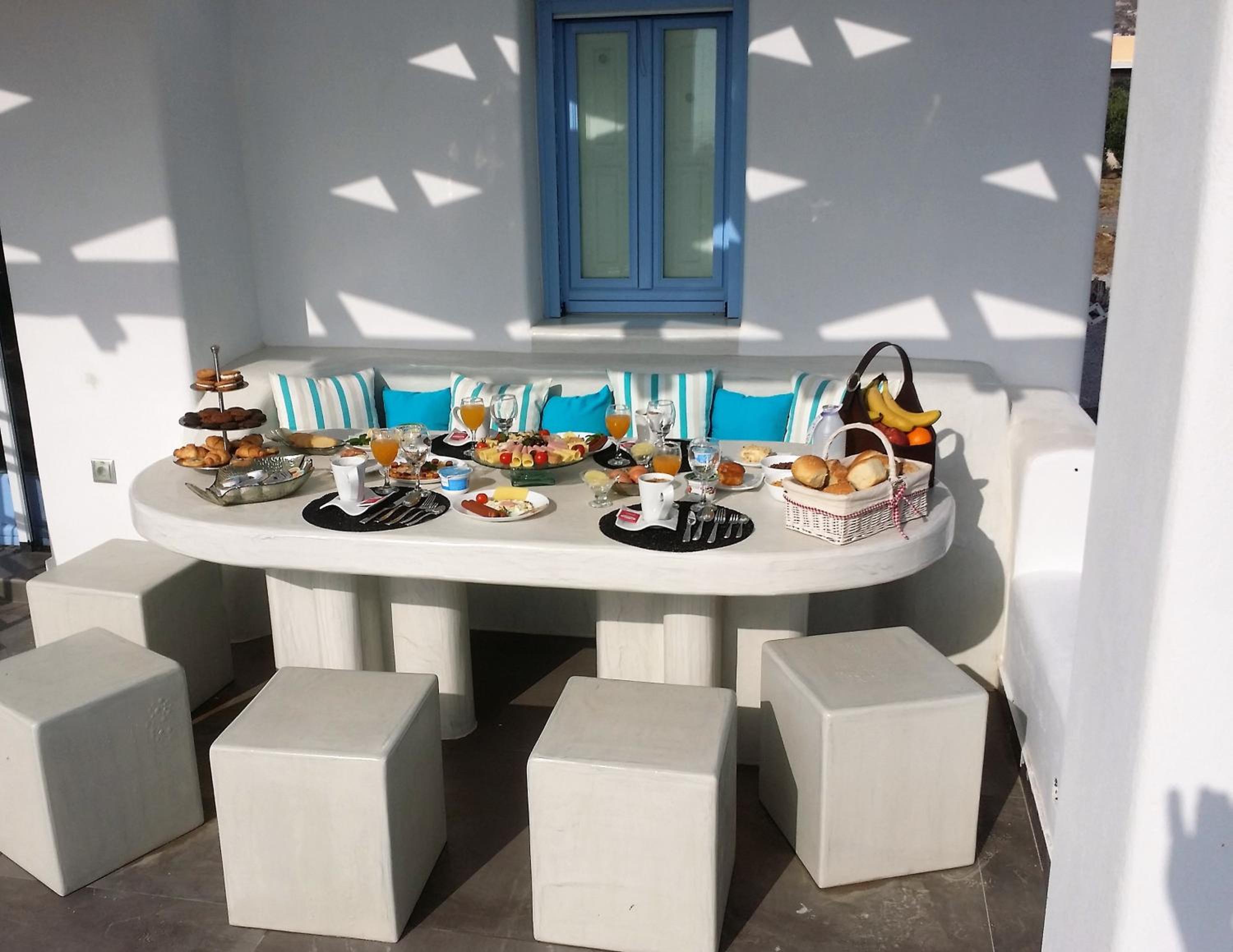 Santoxenia luxury villa