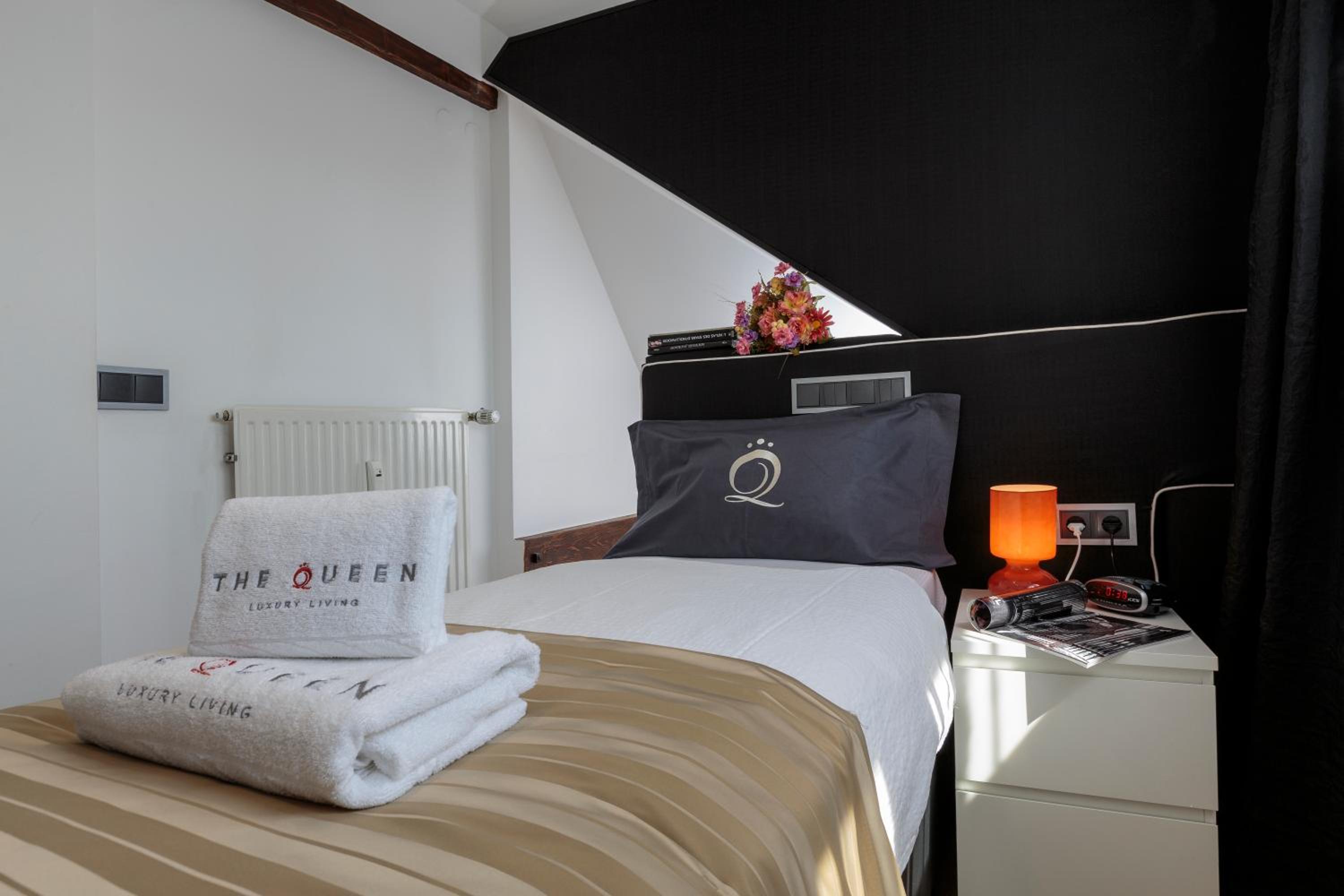 The Queen Luxury Apartments - Villa Medici