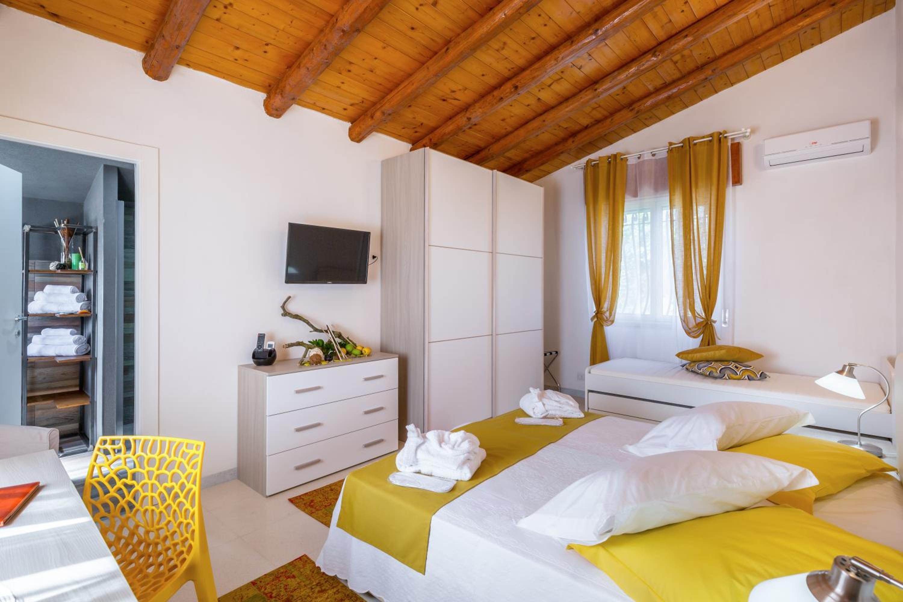Villa Giummarito B & B