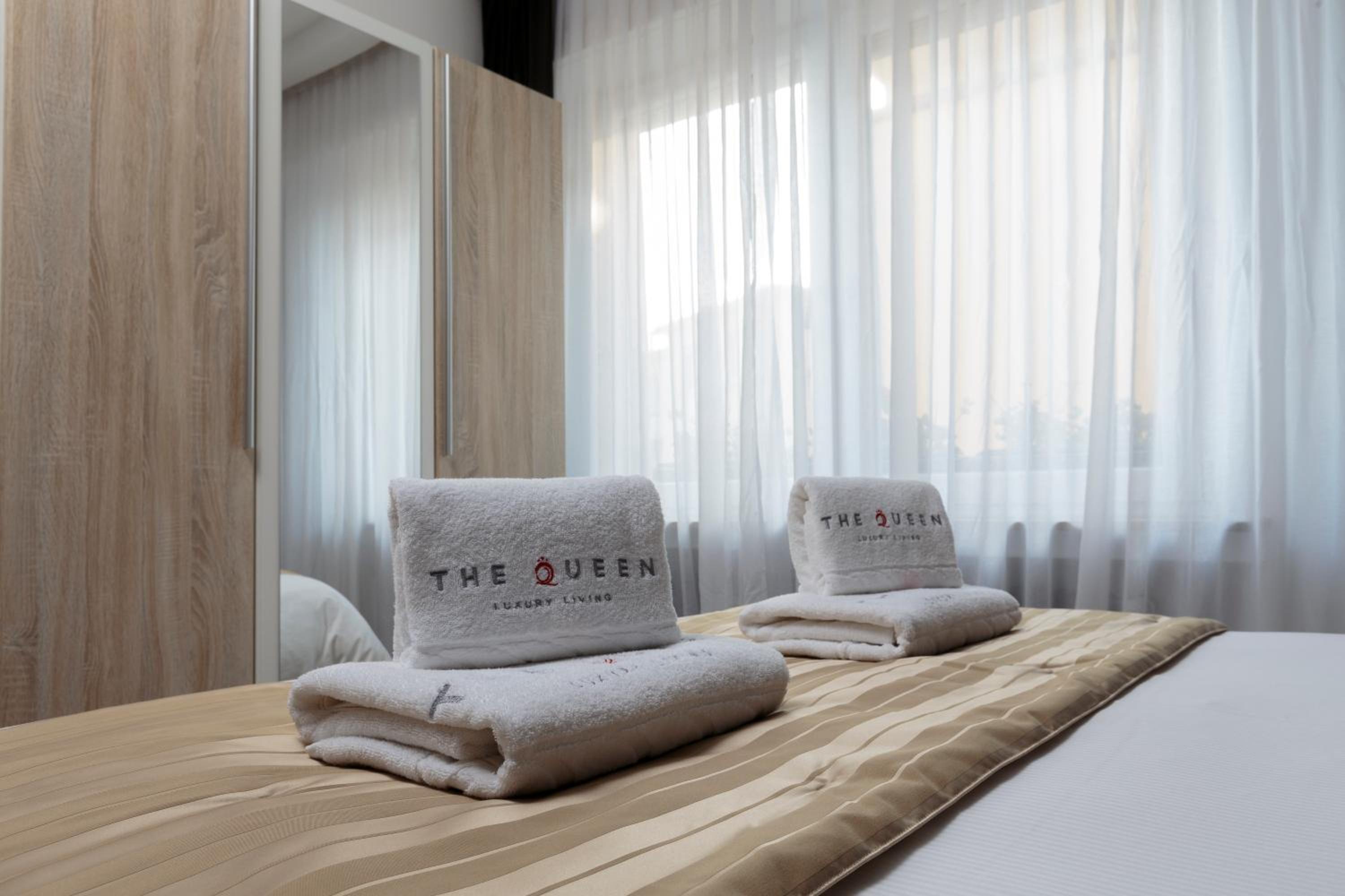 The Queen Luxury Apartments - Villa Medici
