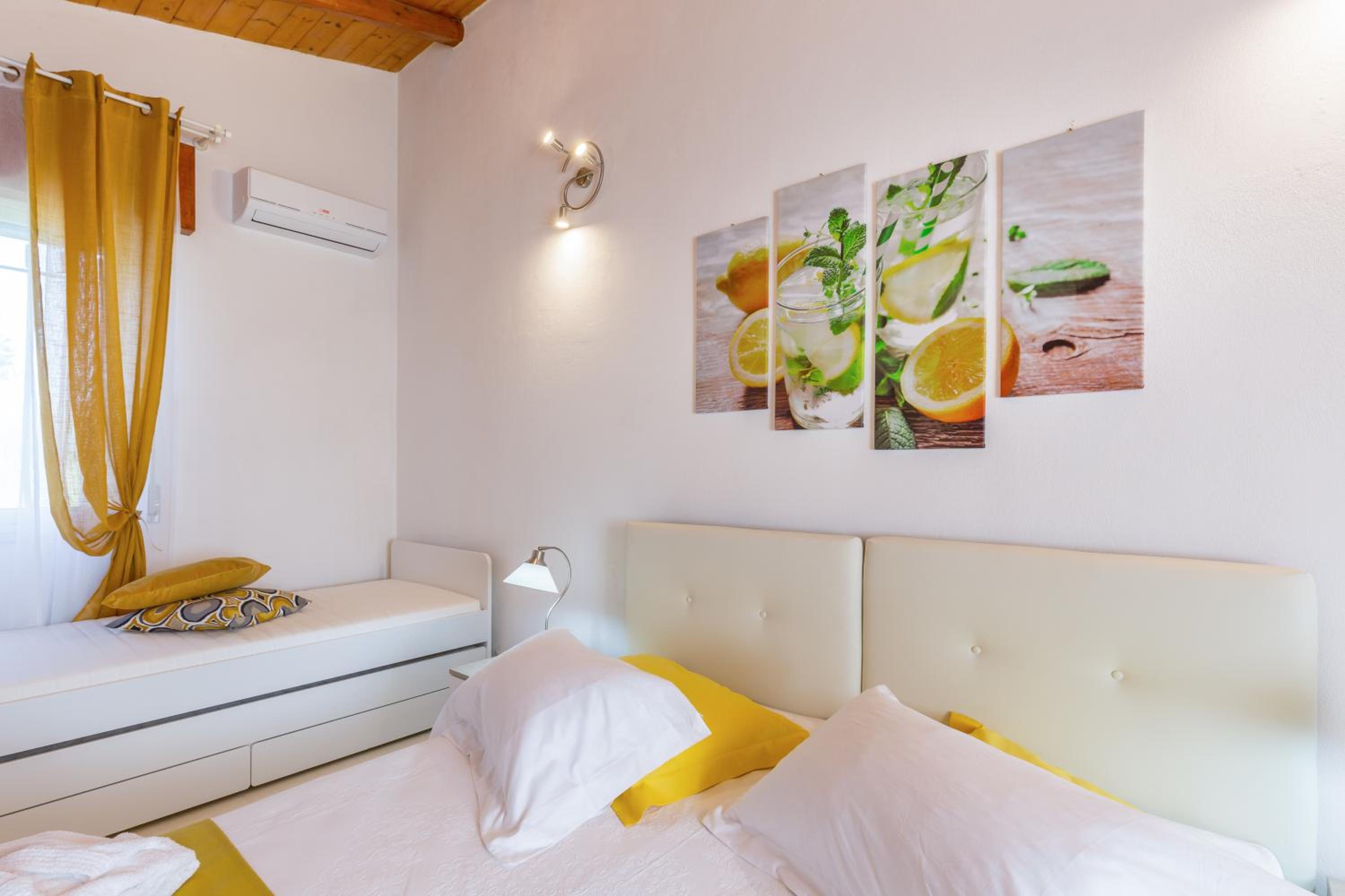 Villa Giummarito B & B