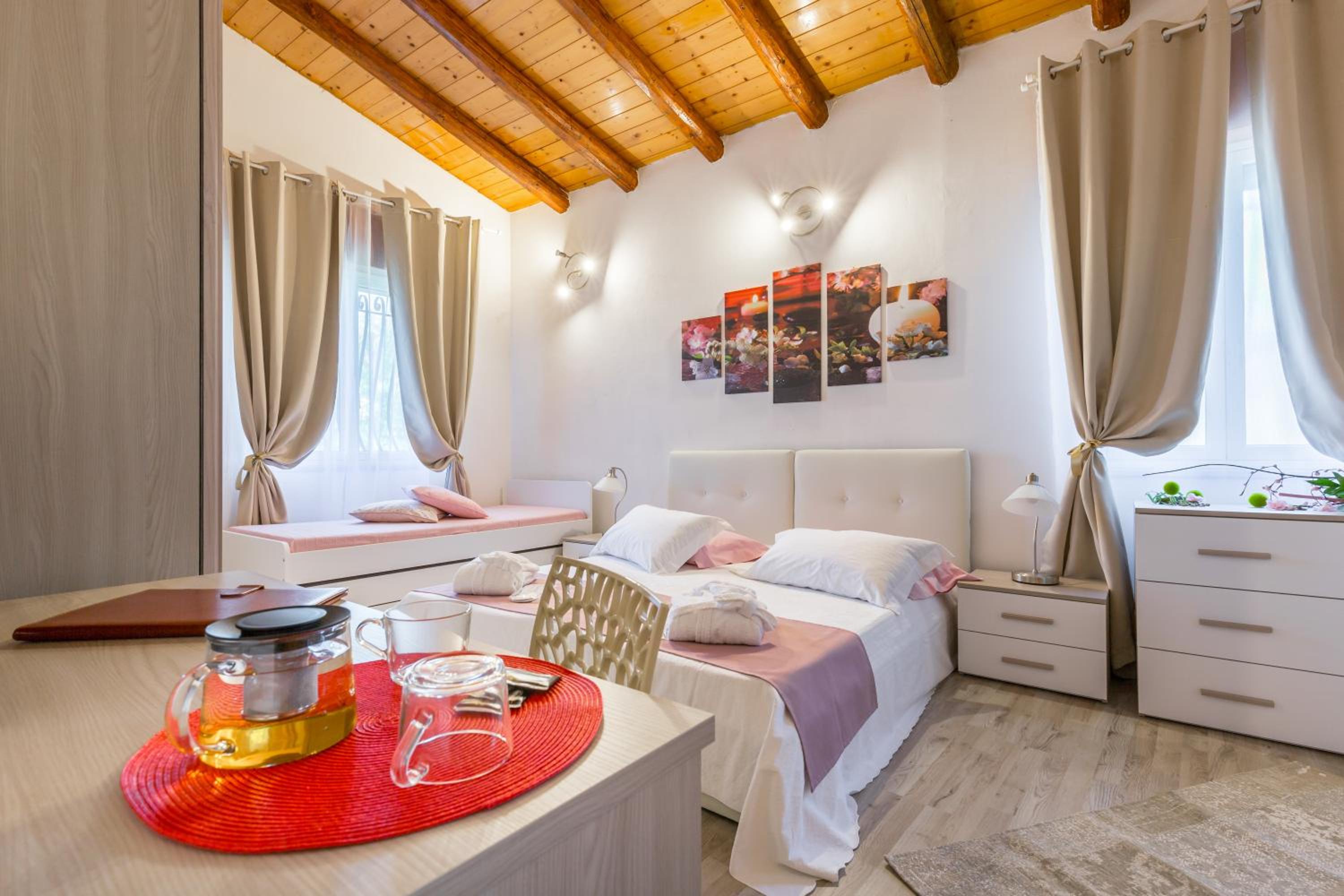 Villa Giummarito B & B