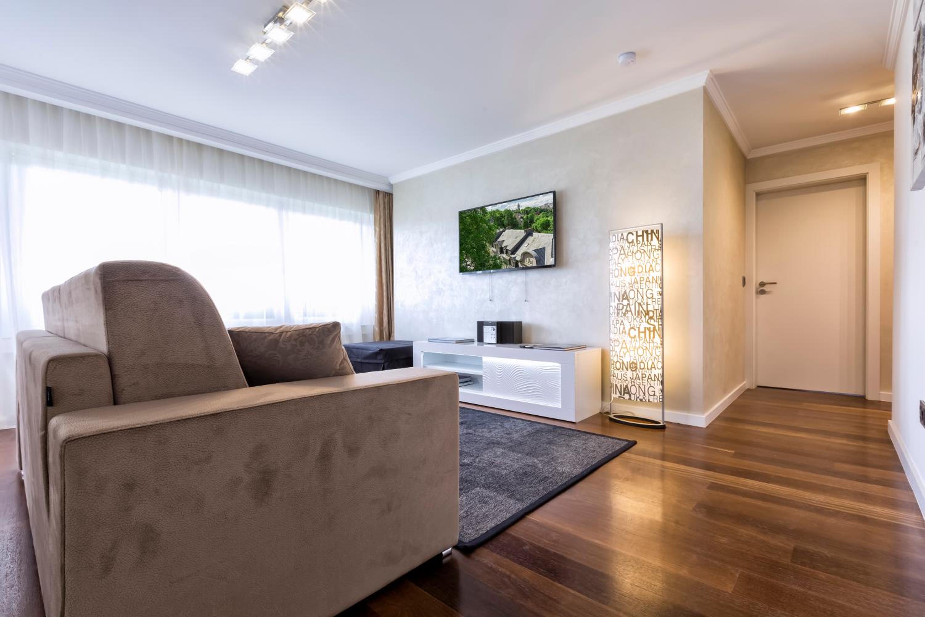 The Queen Luxury Apartments - Villa Vinicia