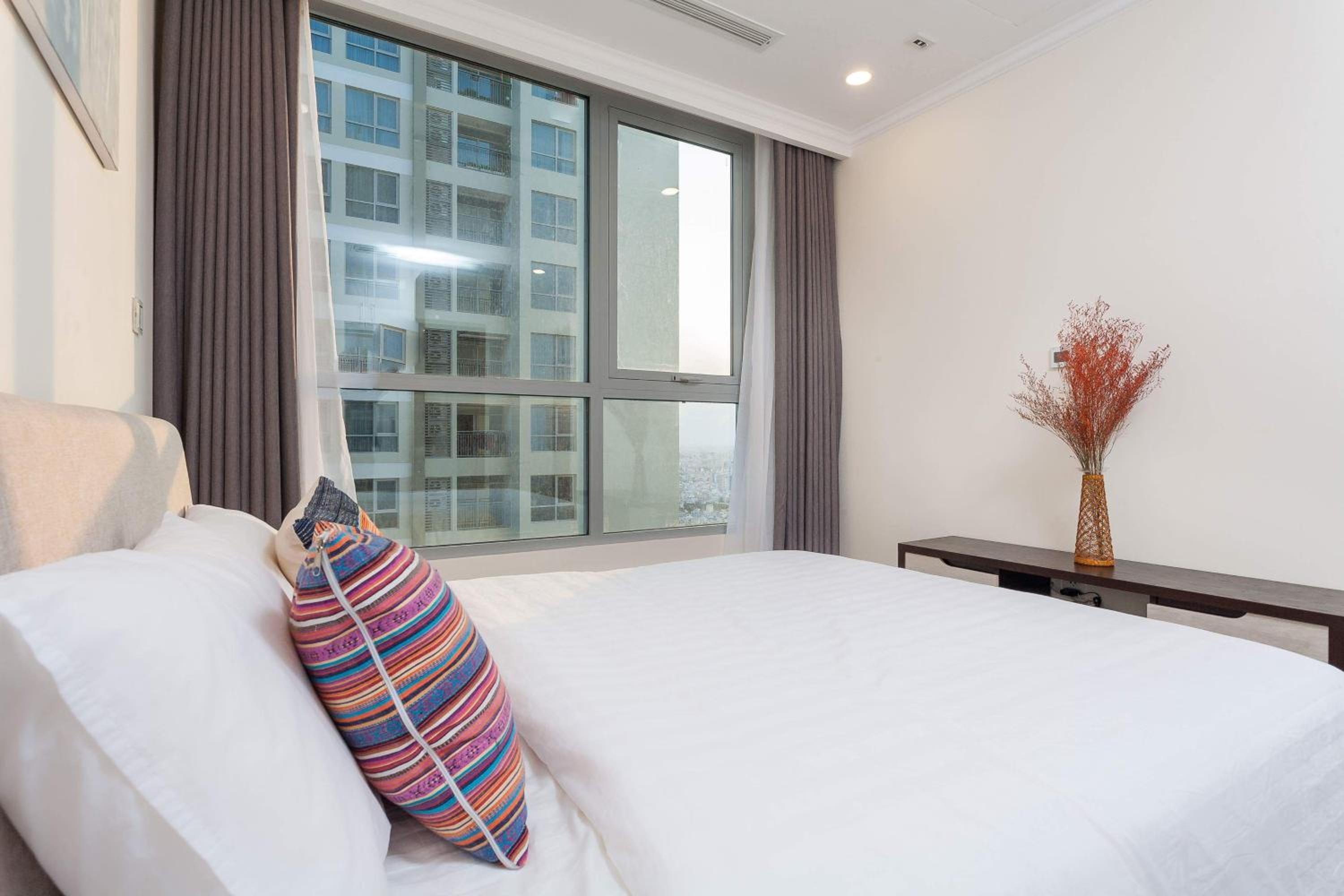 The Luxe Nest Landmark 81