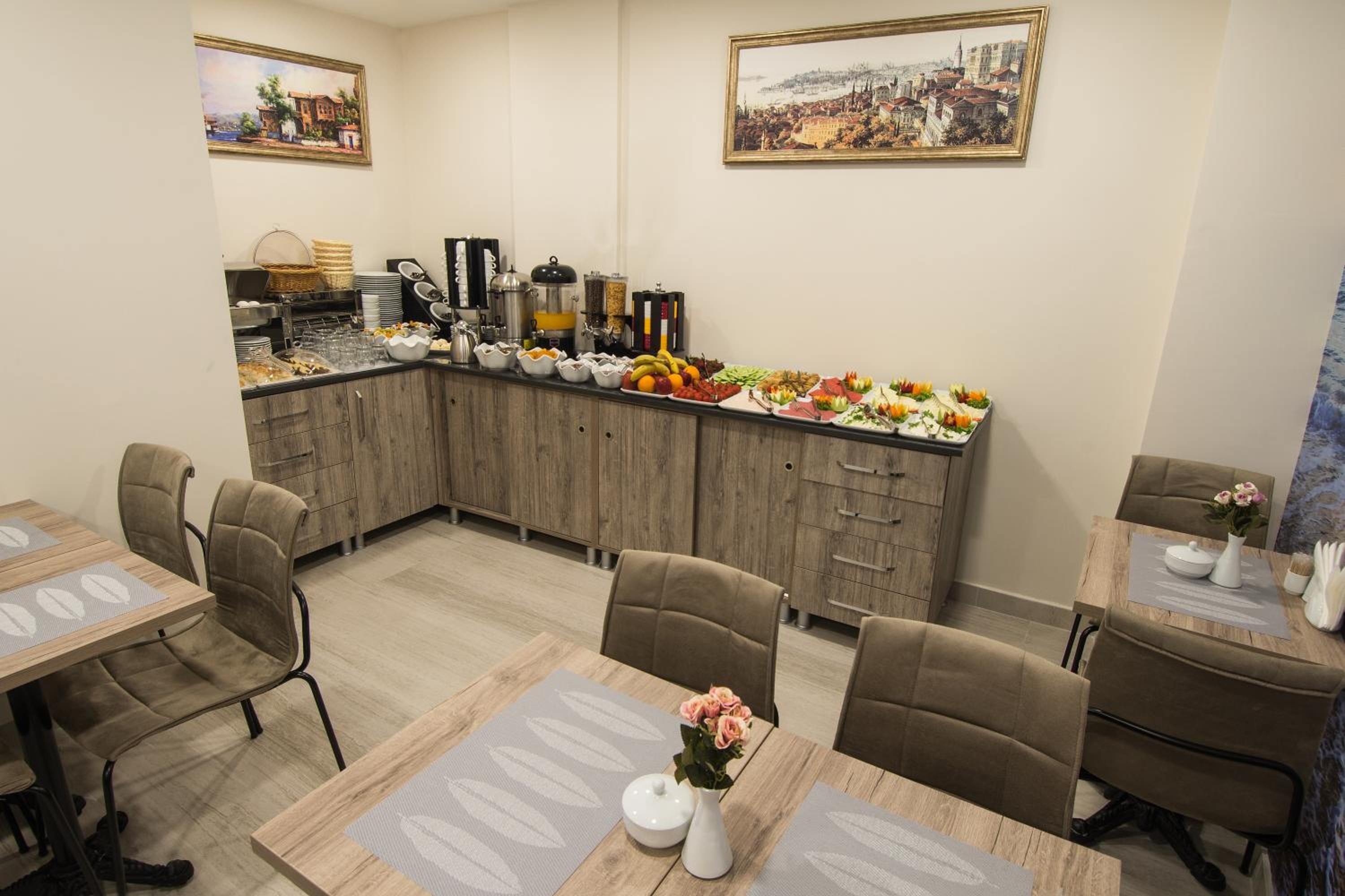 Primero Hotel - Image 22