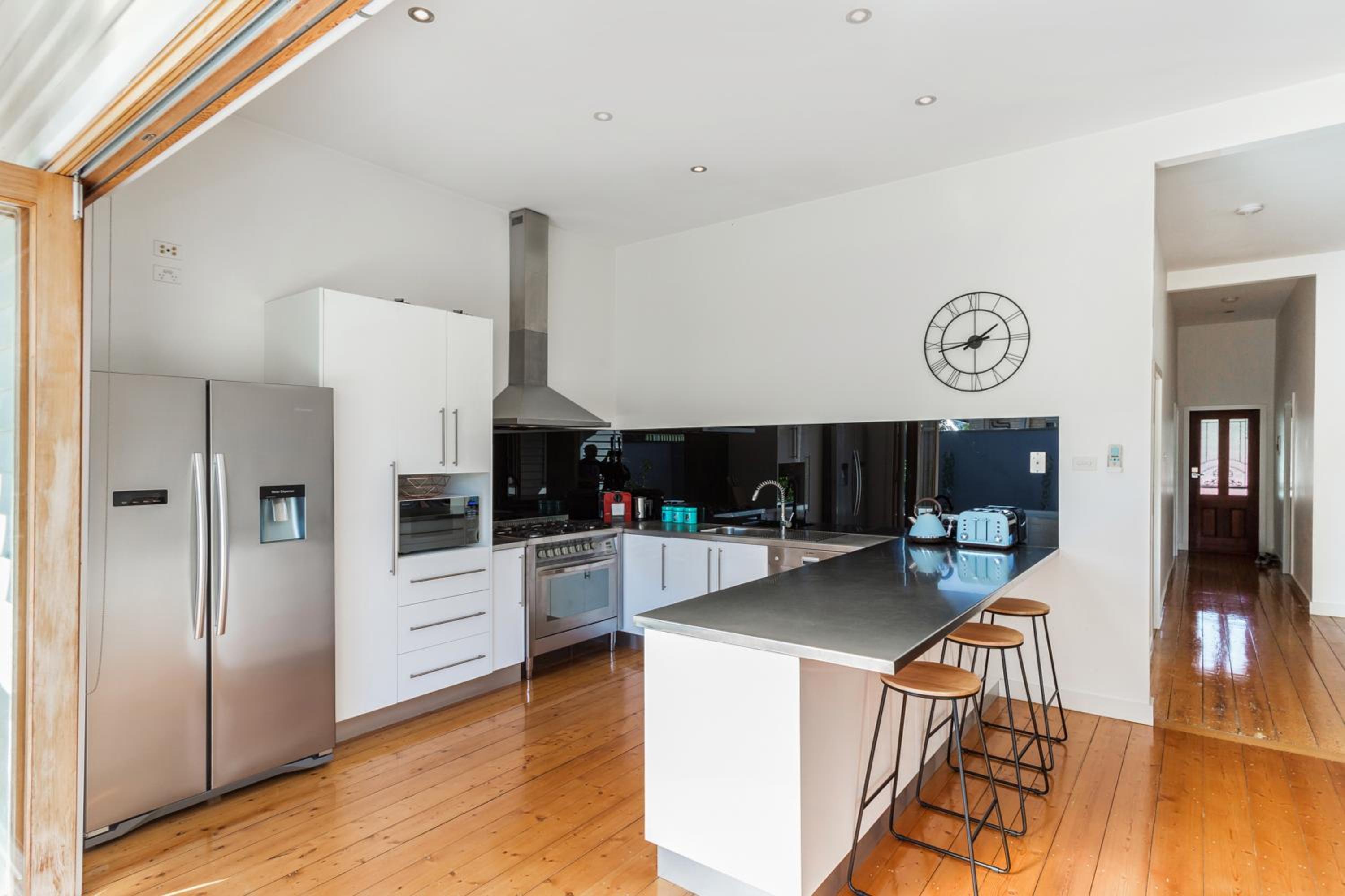 Bendigo Vacations - Central Bendigo Cottage, walk to everywhere!! - Property Image 12