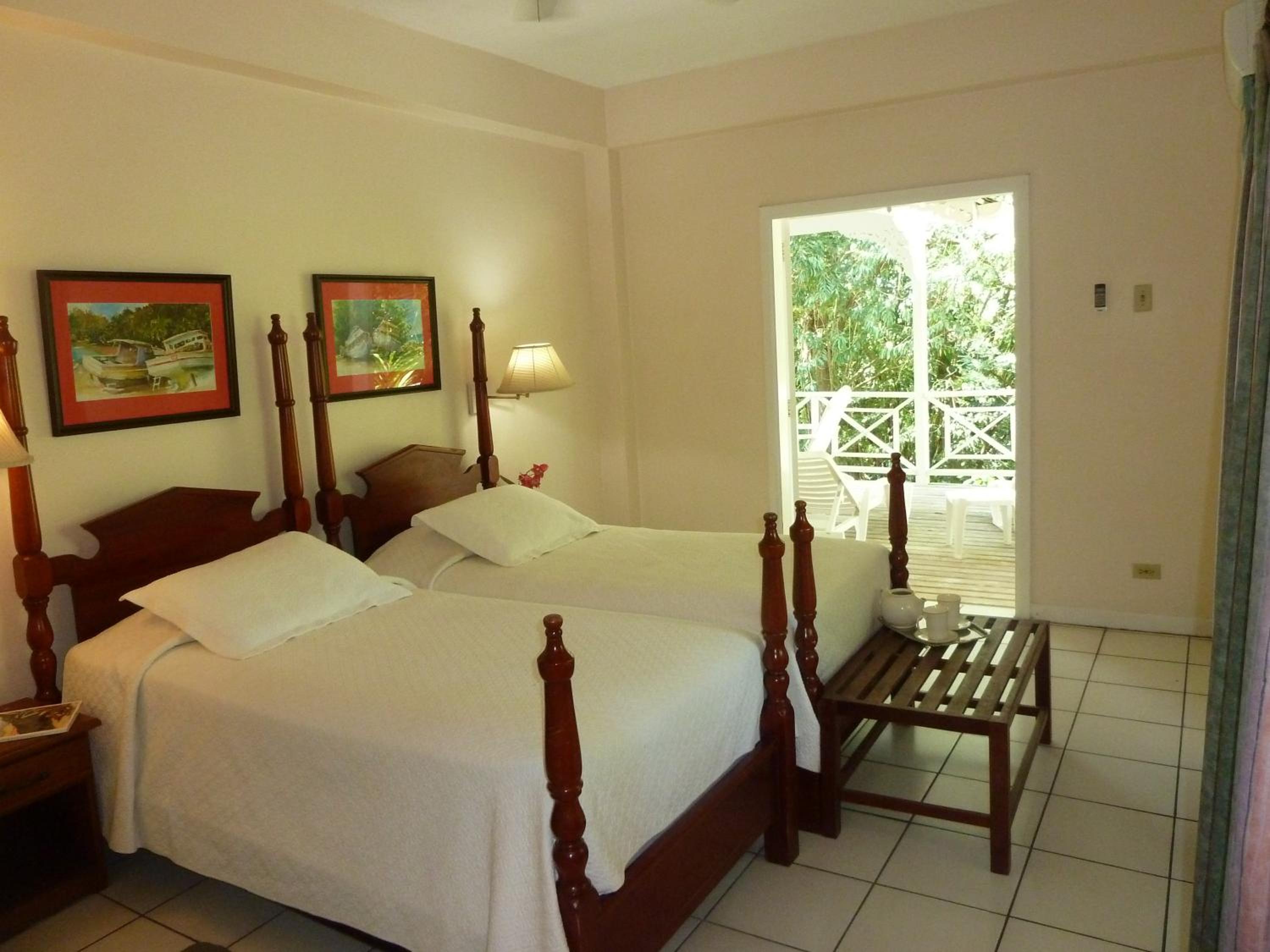 Plantation Beach Villas