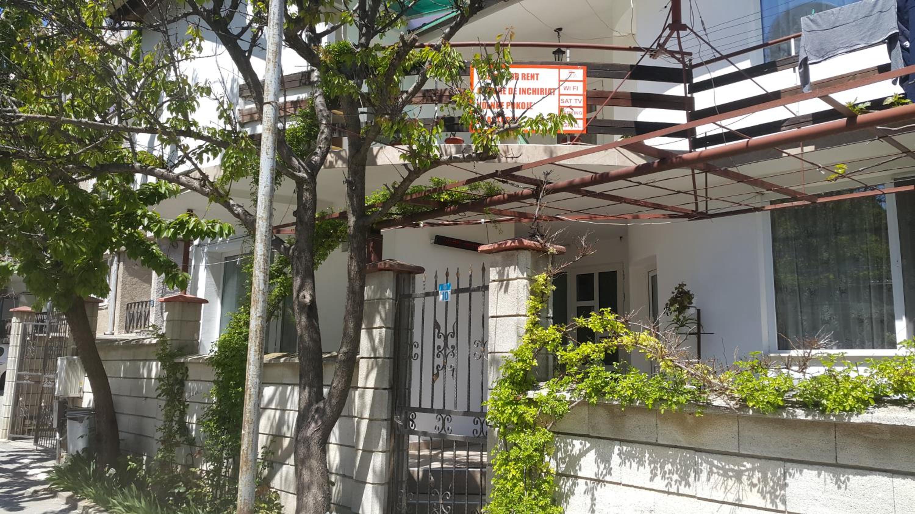 Fema Guest House