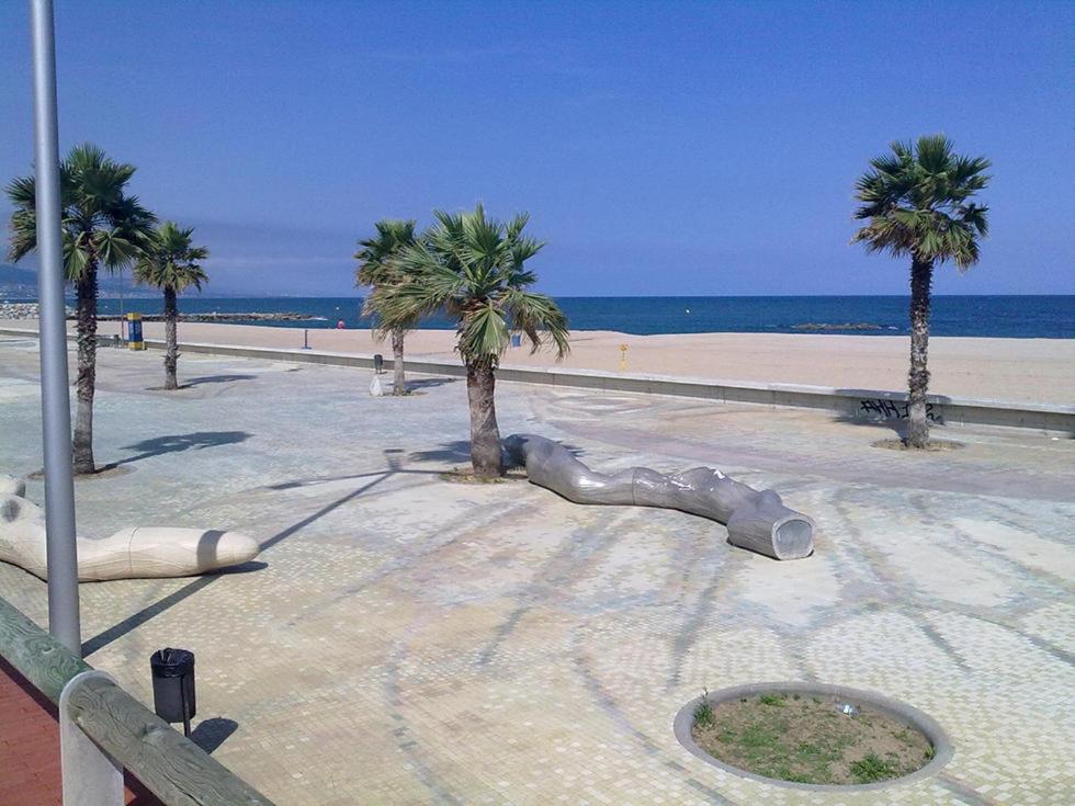 Forum Beach