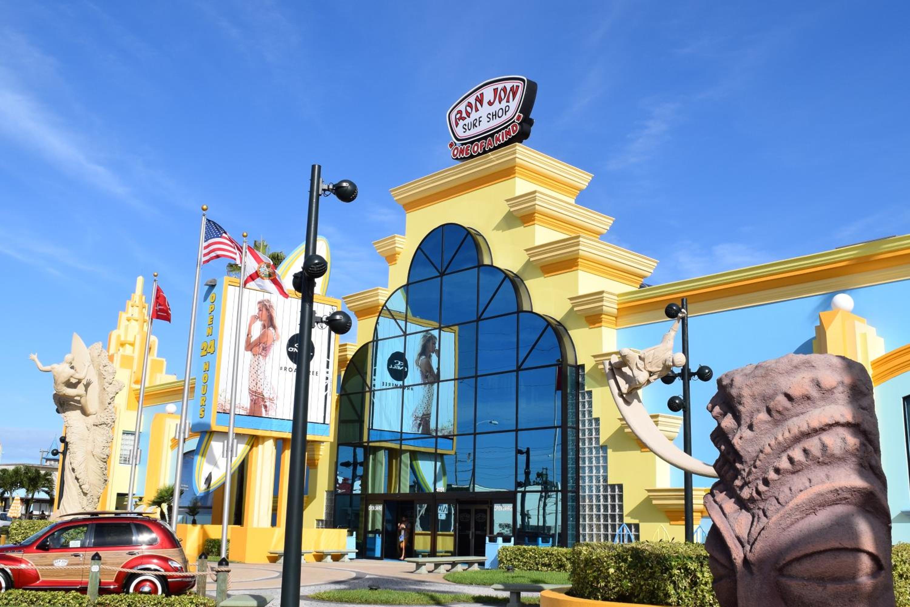 Chateau by the Sea - Cocoa Beach Oceanfront Pet-Friendly Condos with Rooftop Deck & Heated Pool