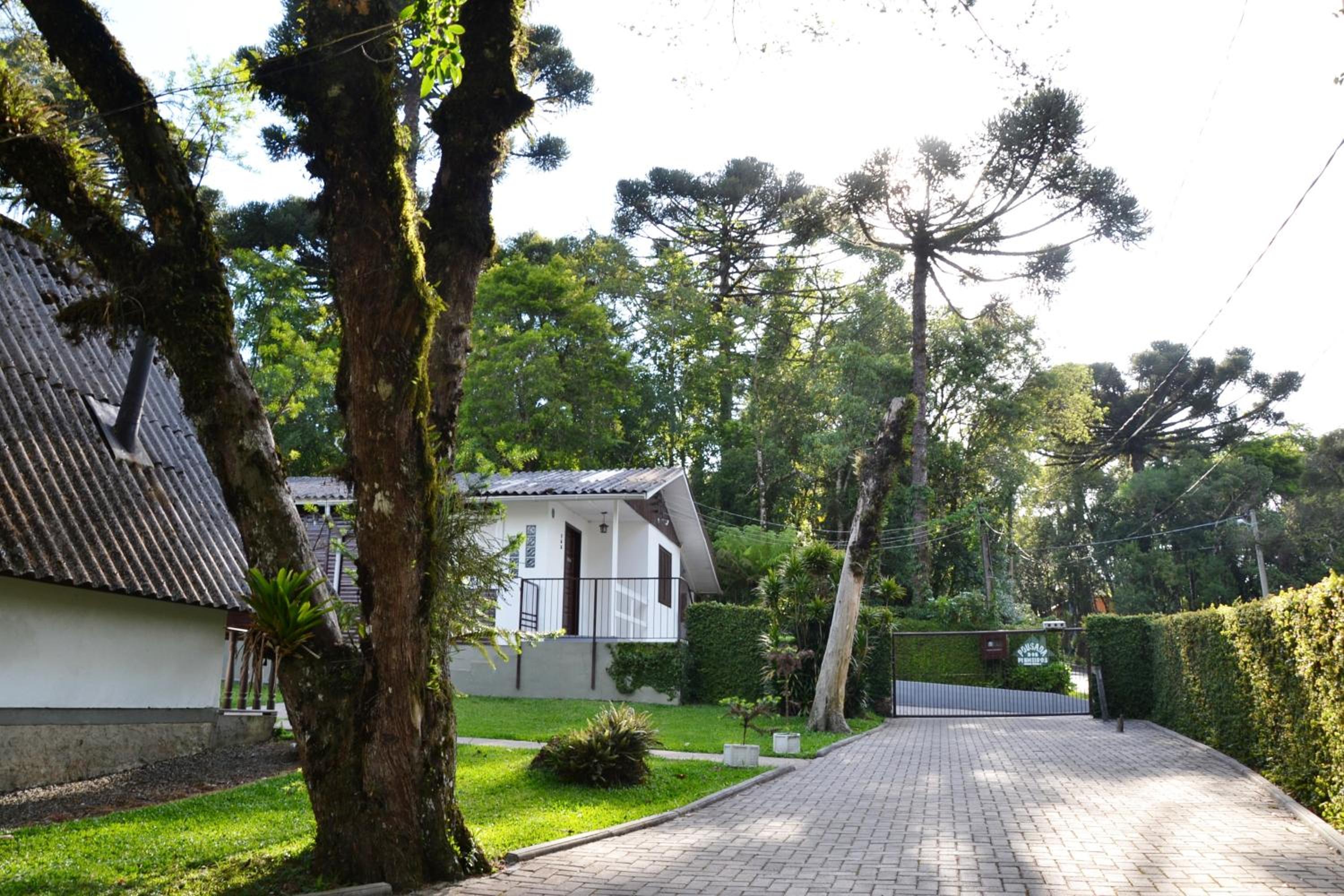 Hotel Pousada Dos Pinheiros