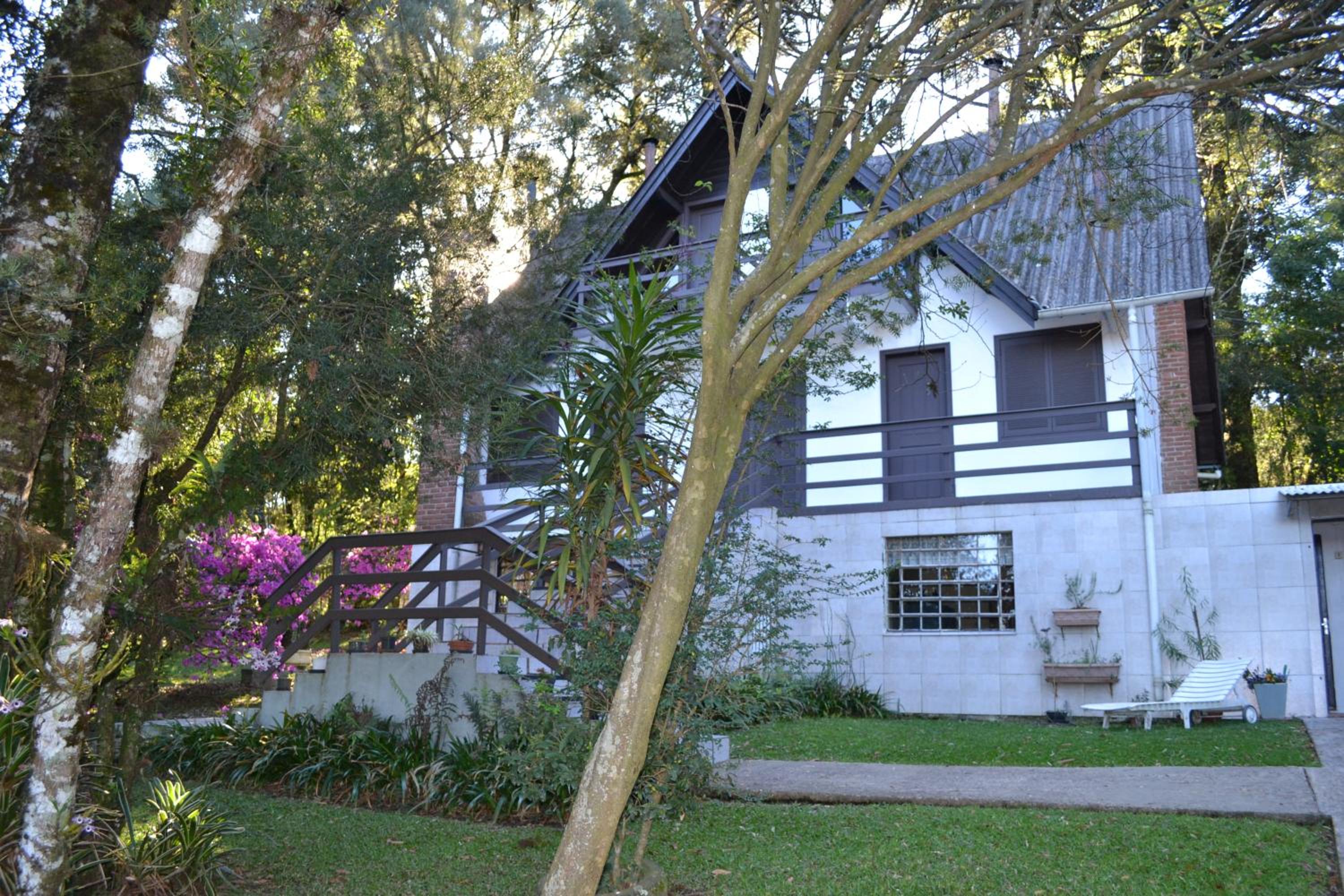 Hotel Pousada Dos Pinheiros
