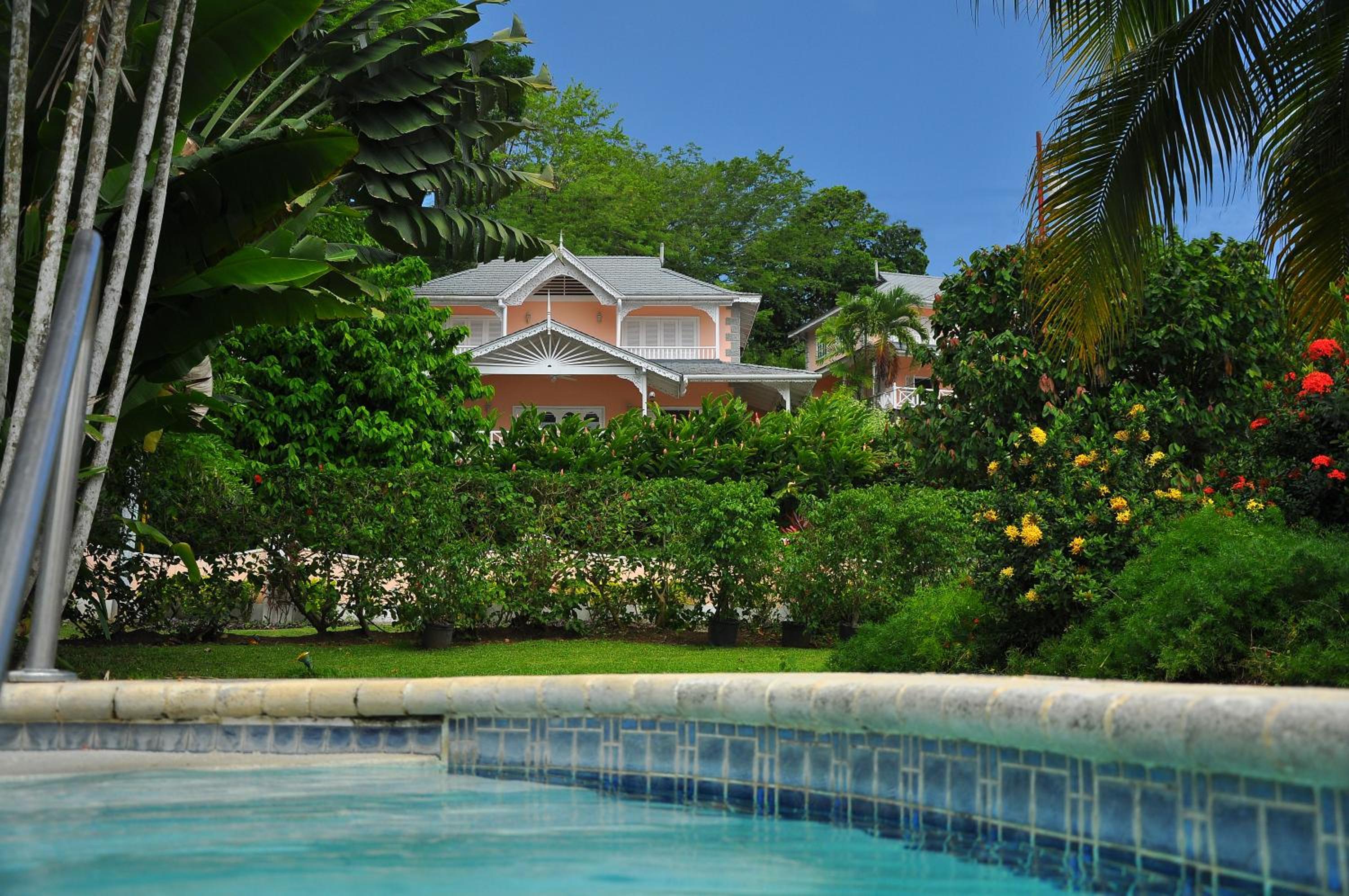 Plantation Beach Villas