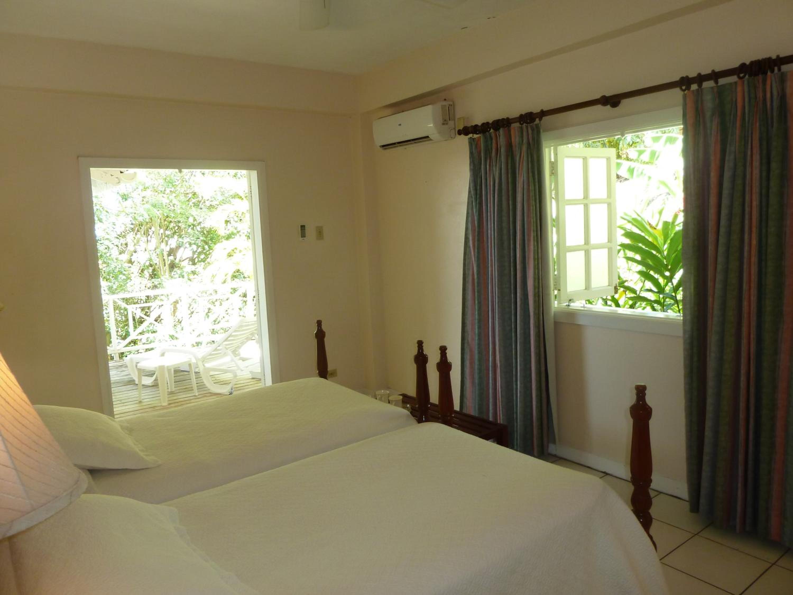 Plantation Beach Villas