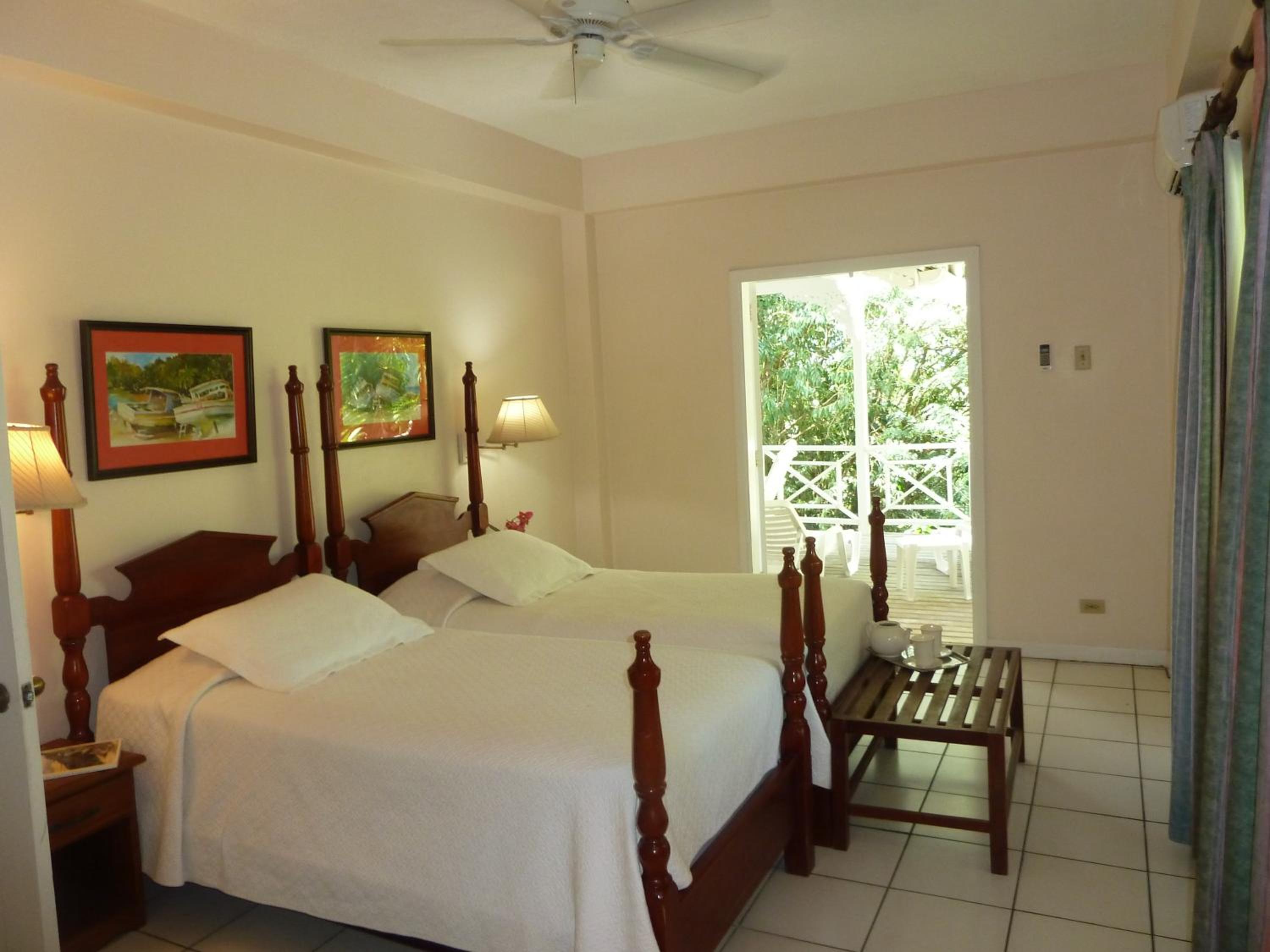 Plantation Beach Villas