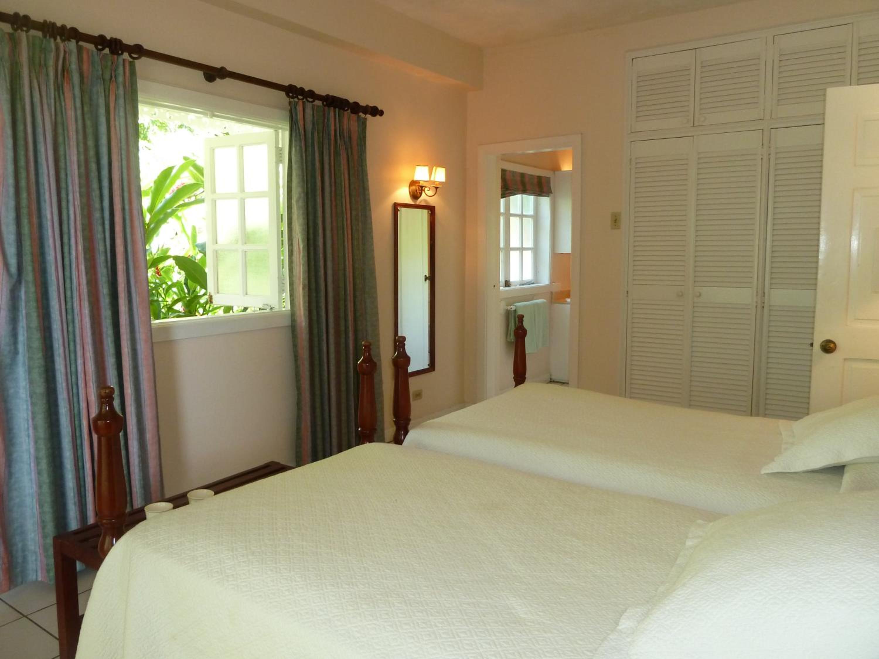 Plantation Beach Villas