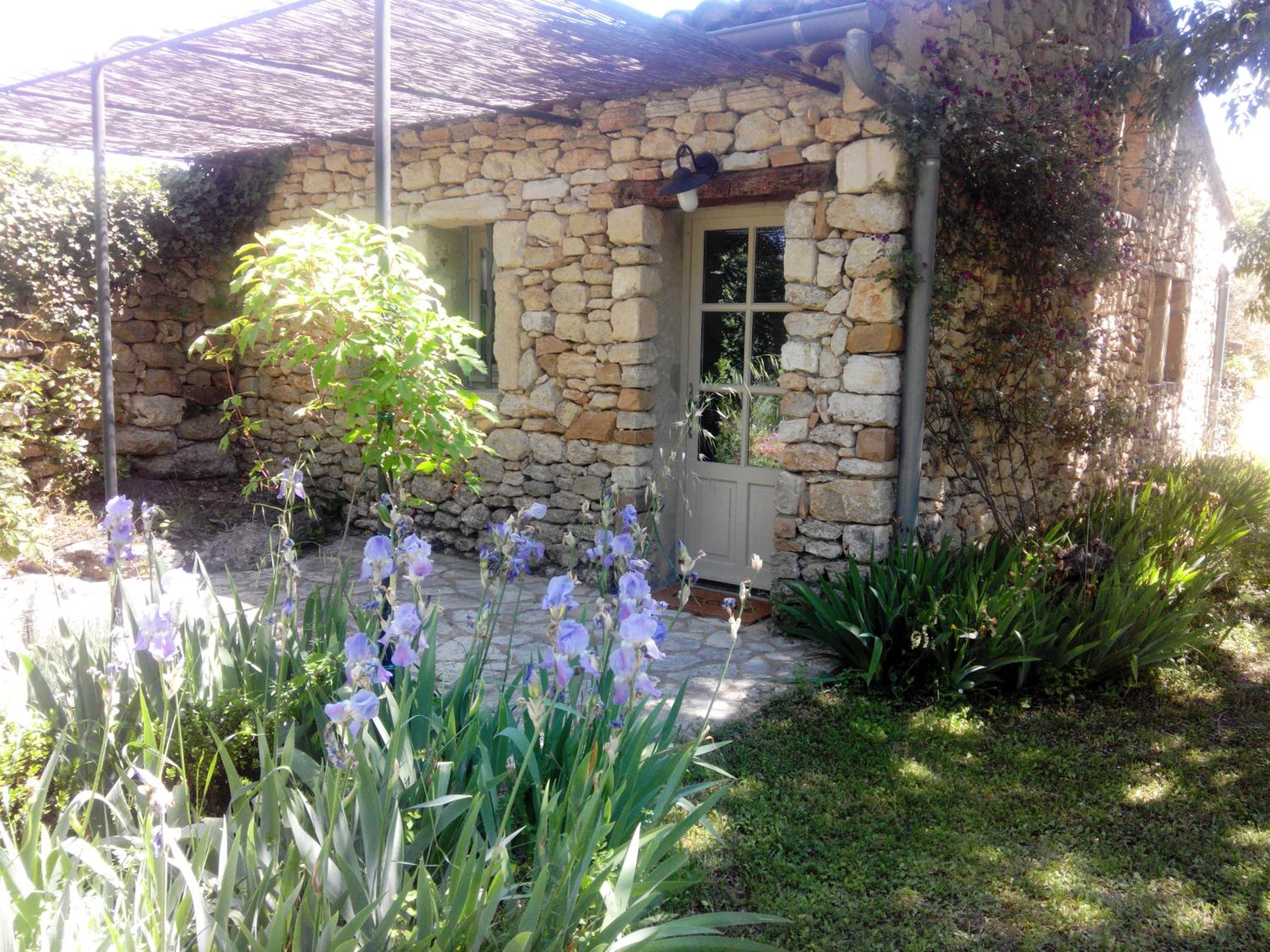 Photo 8