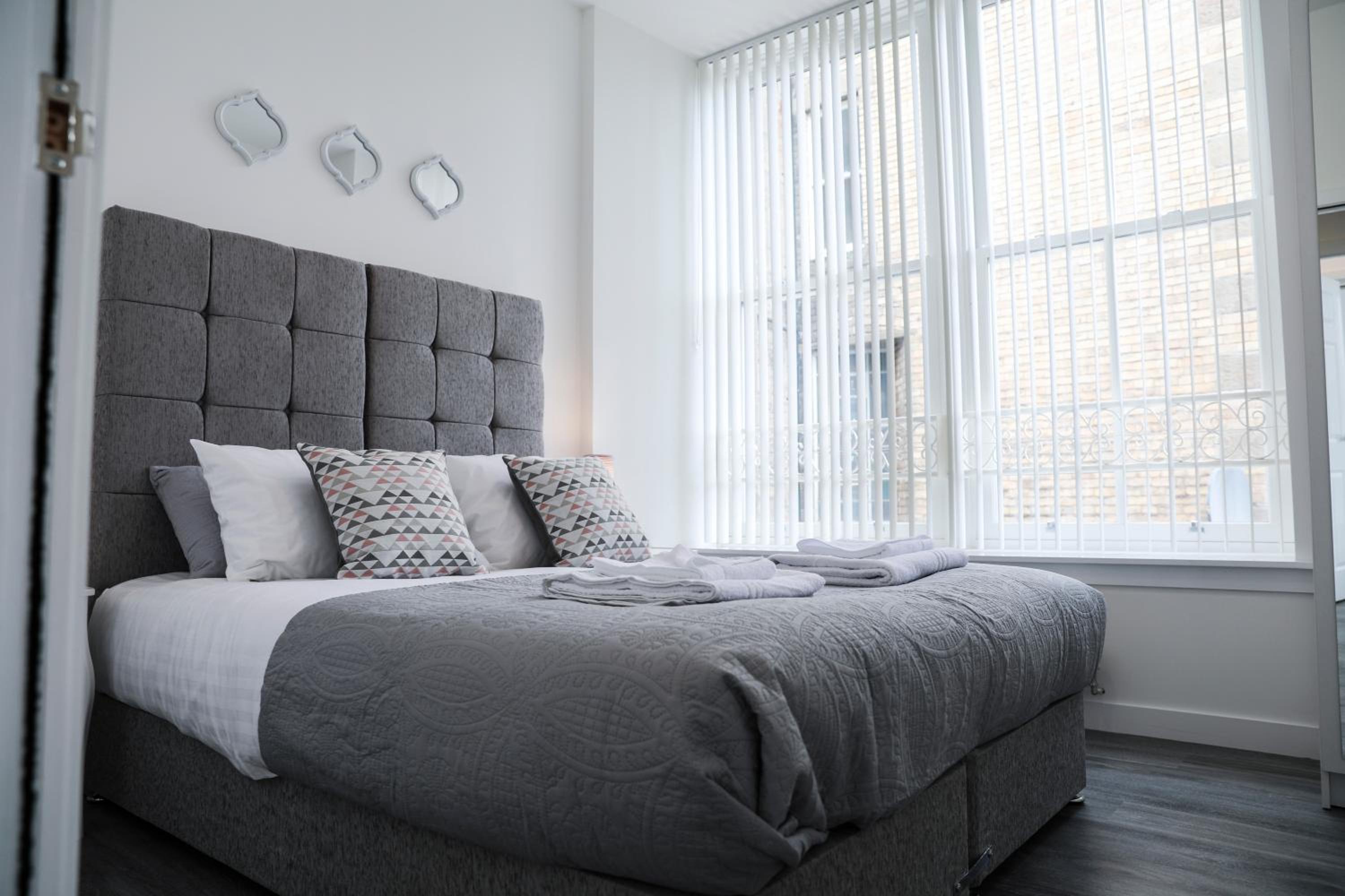 Casa Fresa - King Street Apartments