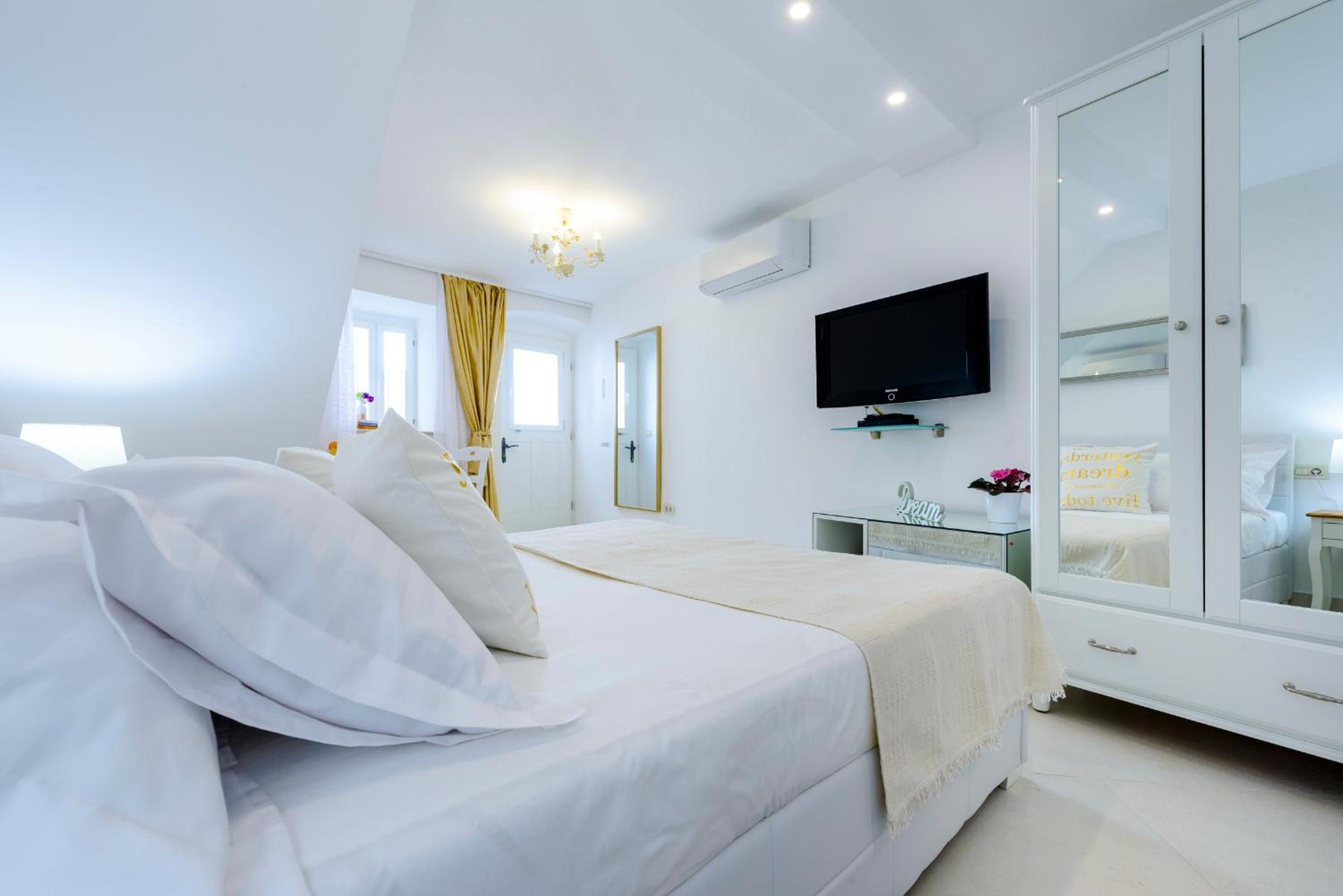 San Lorenzo Deluxe Room with Balcony