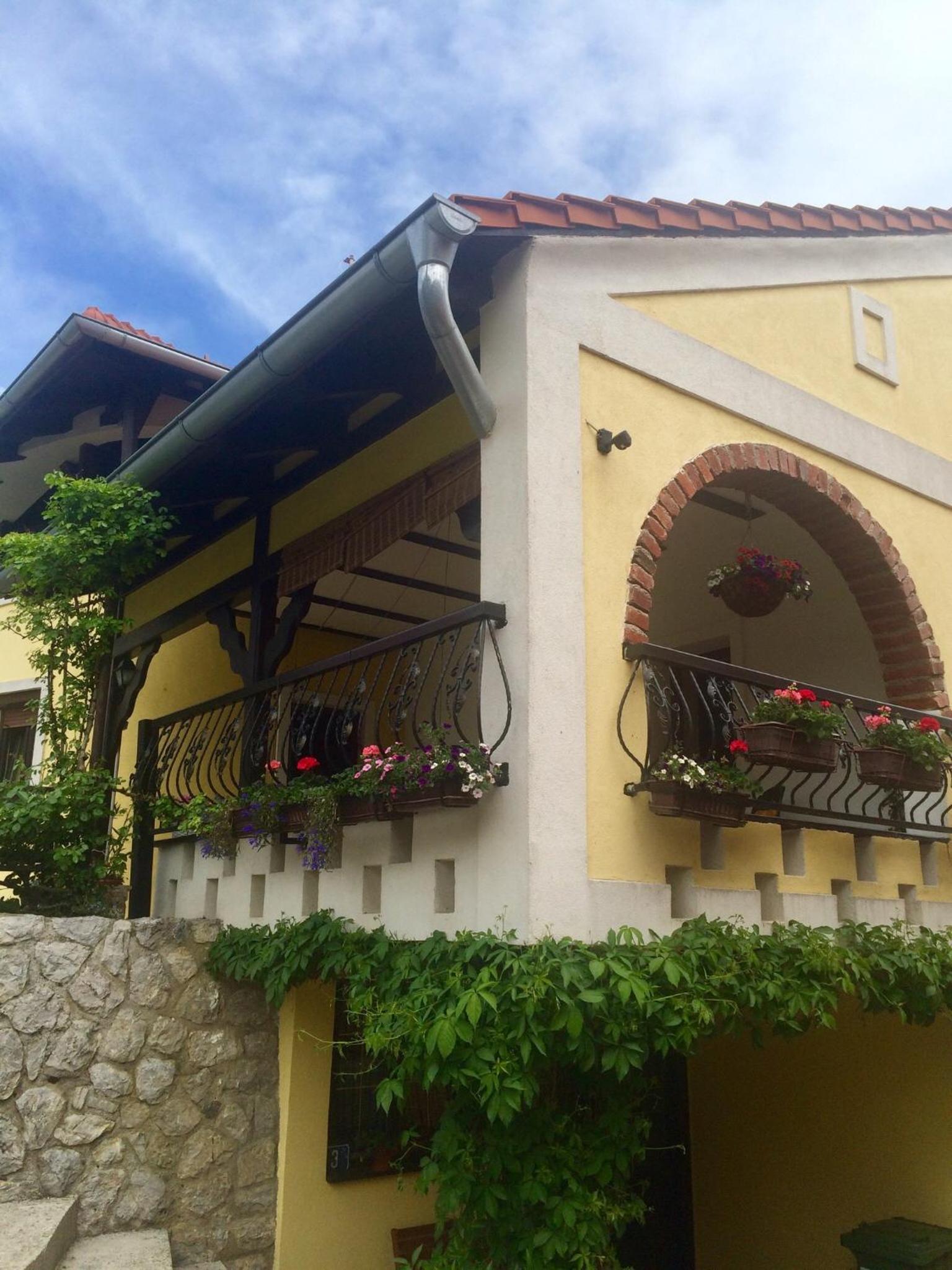 Apartments Dajčić