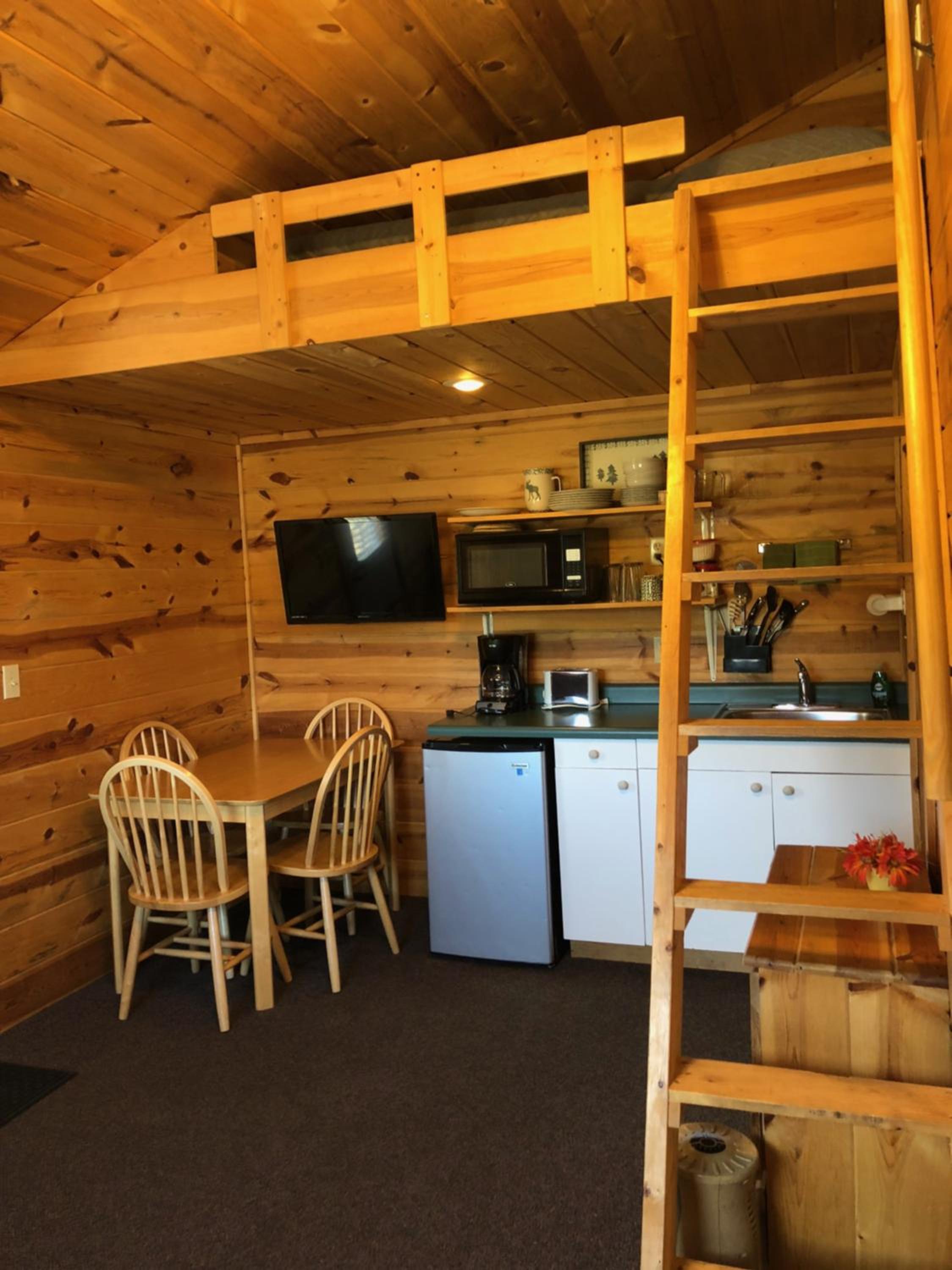 Mountain View Lodge & Cabins