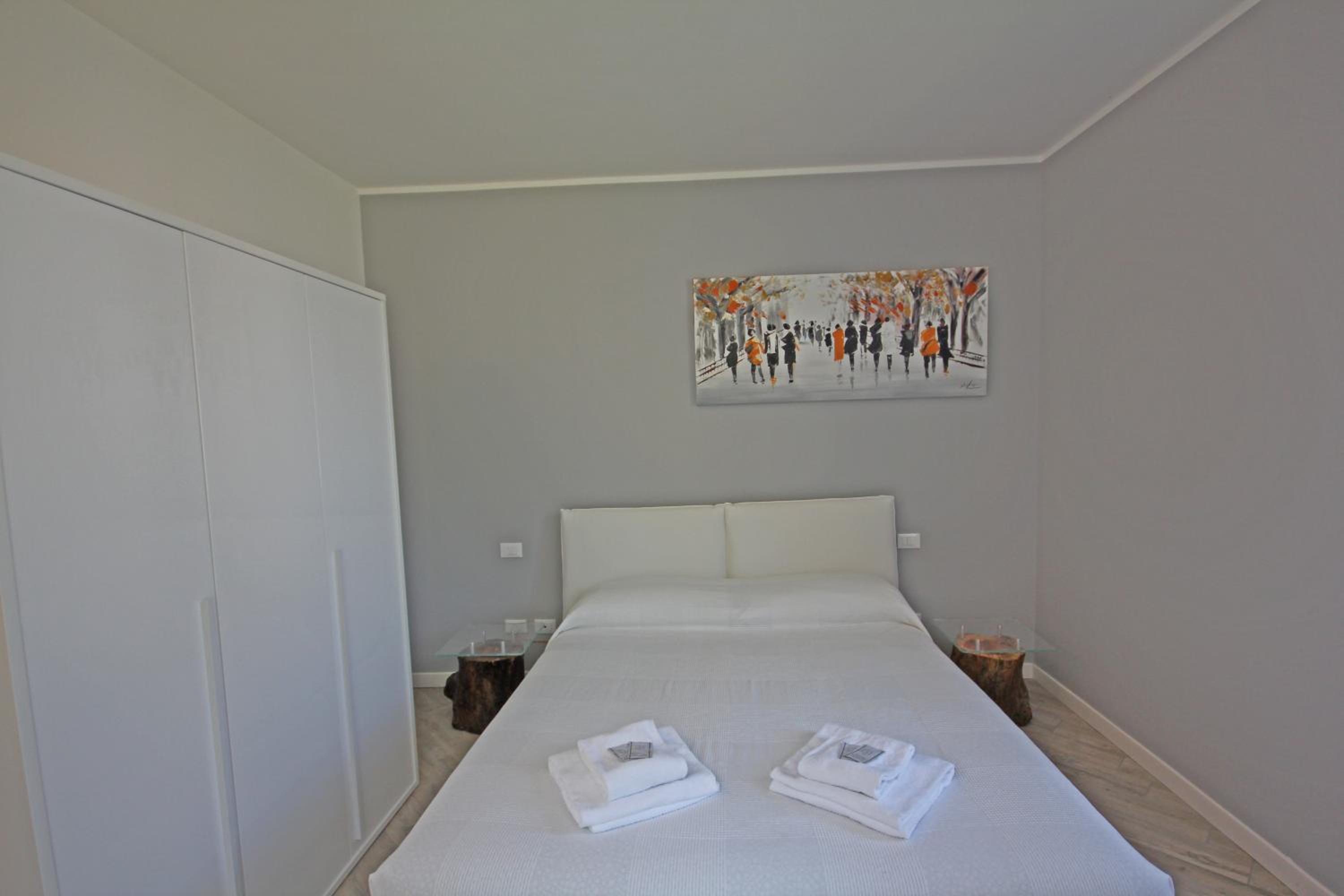 Diamond Apartments