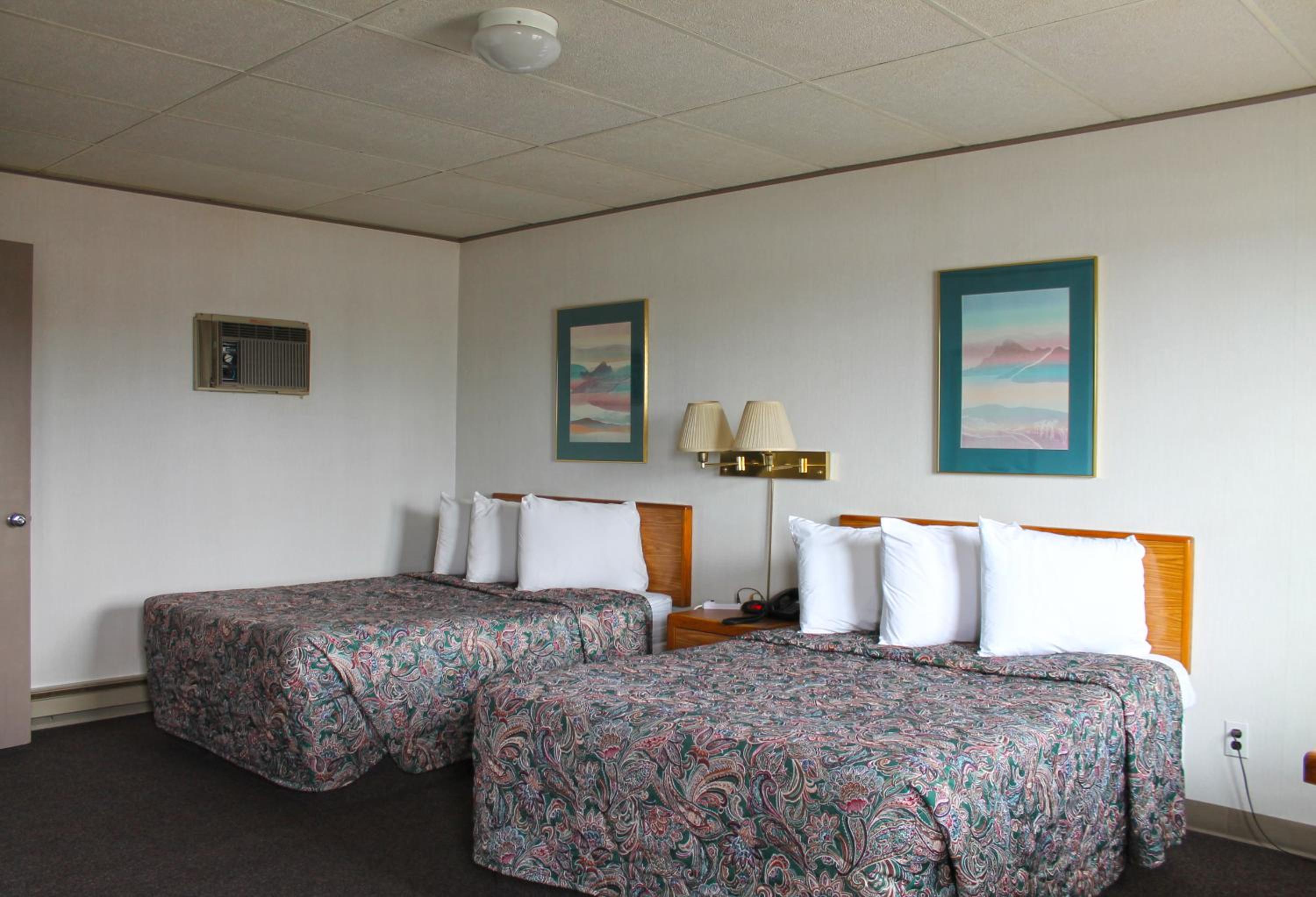 Budget Host Crestview Inn - Property Image 9