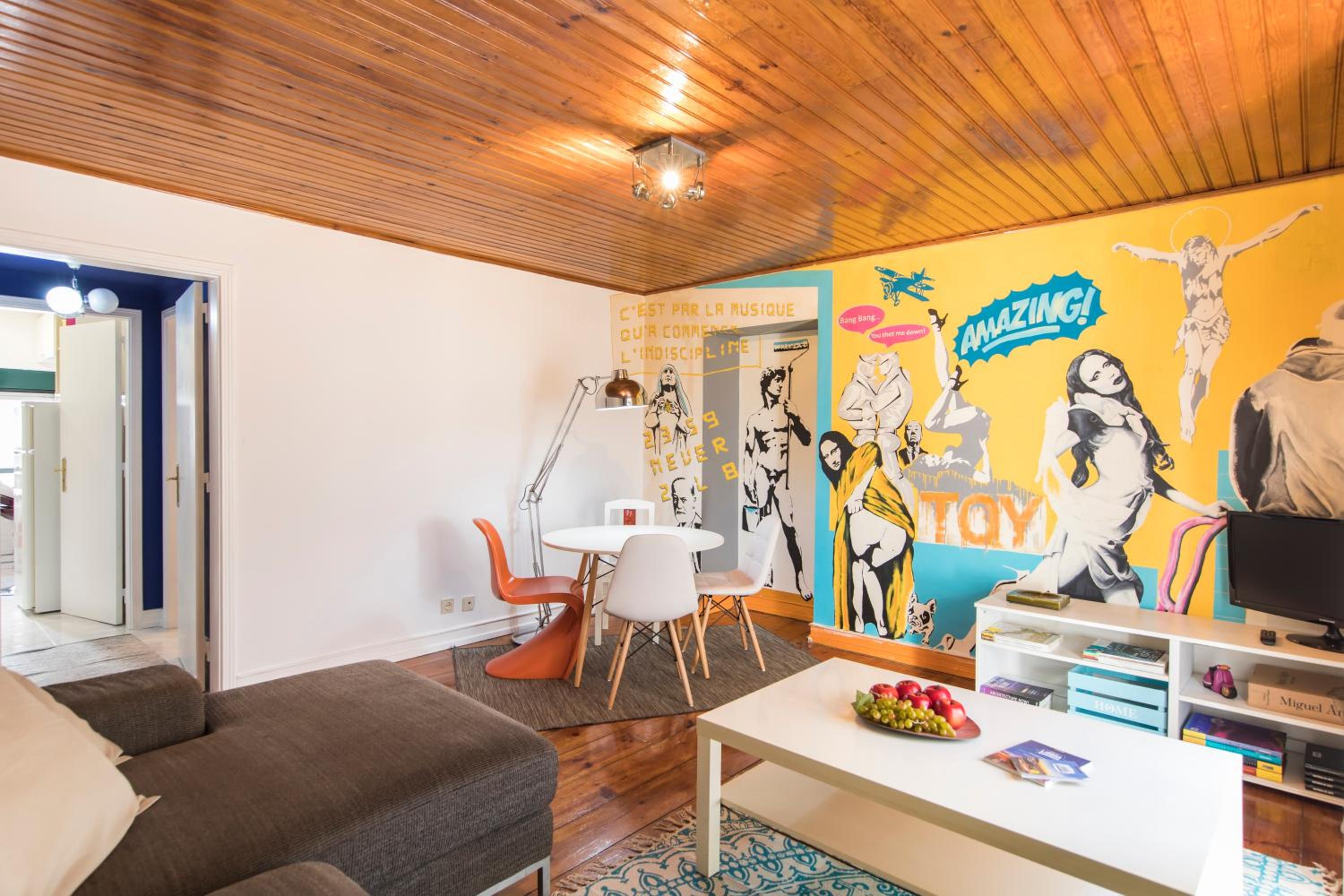 Picoas Artistic Flat view 2