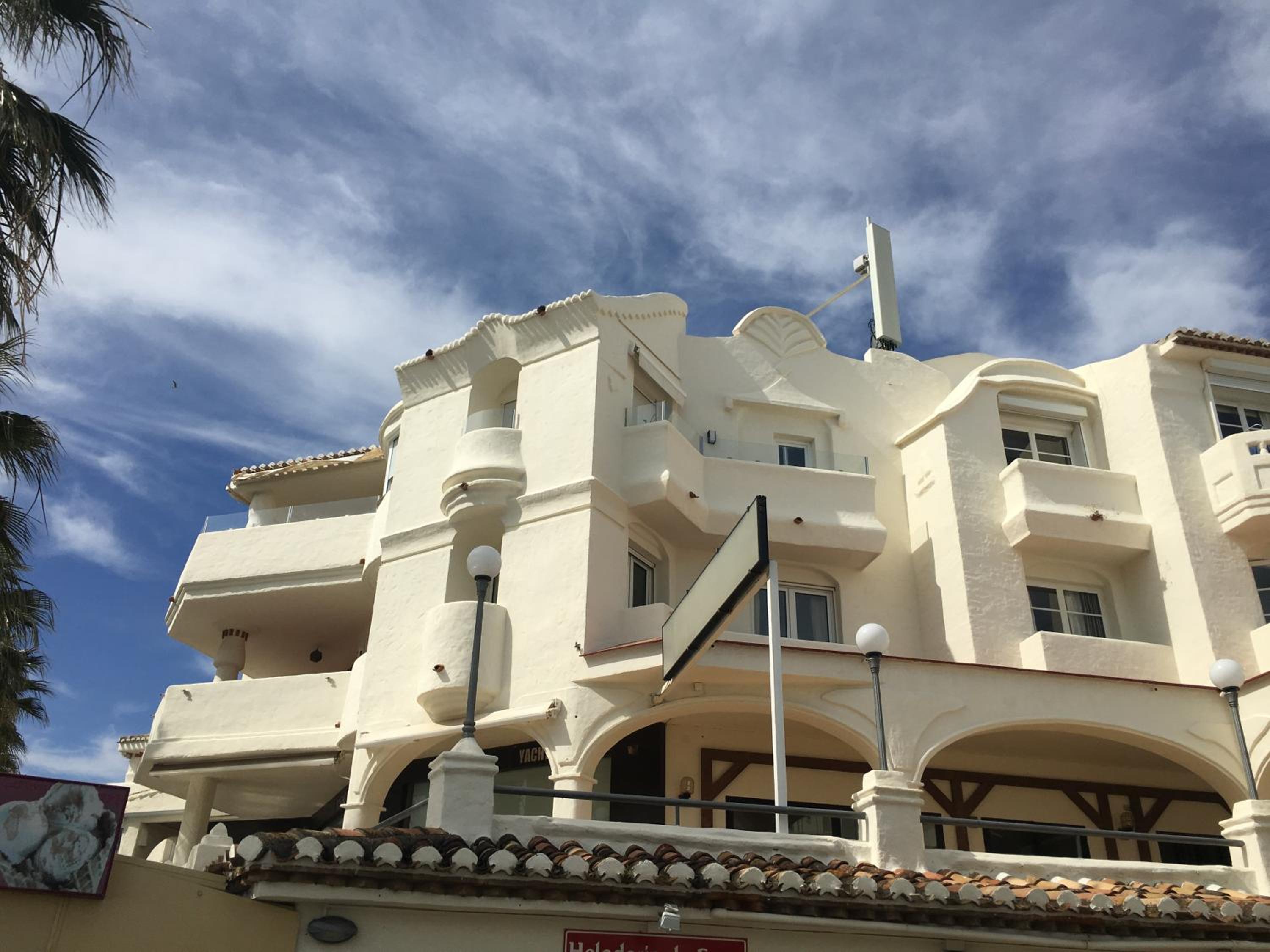 Magnificent Port-Beach 5* Luxury Residence view 4