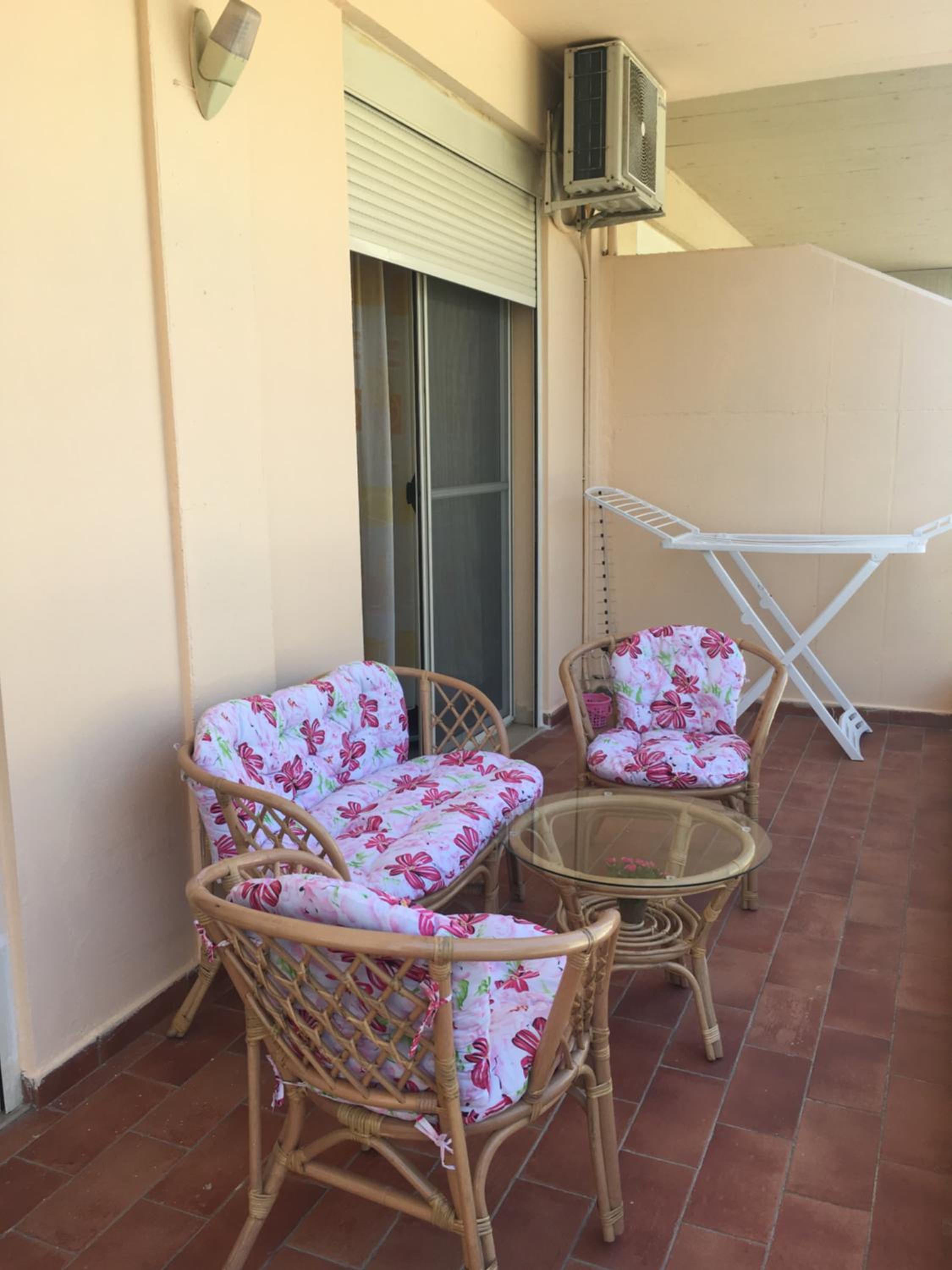 Sun & Sea Apartment