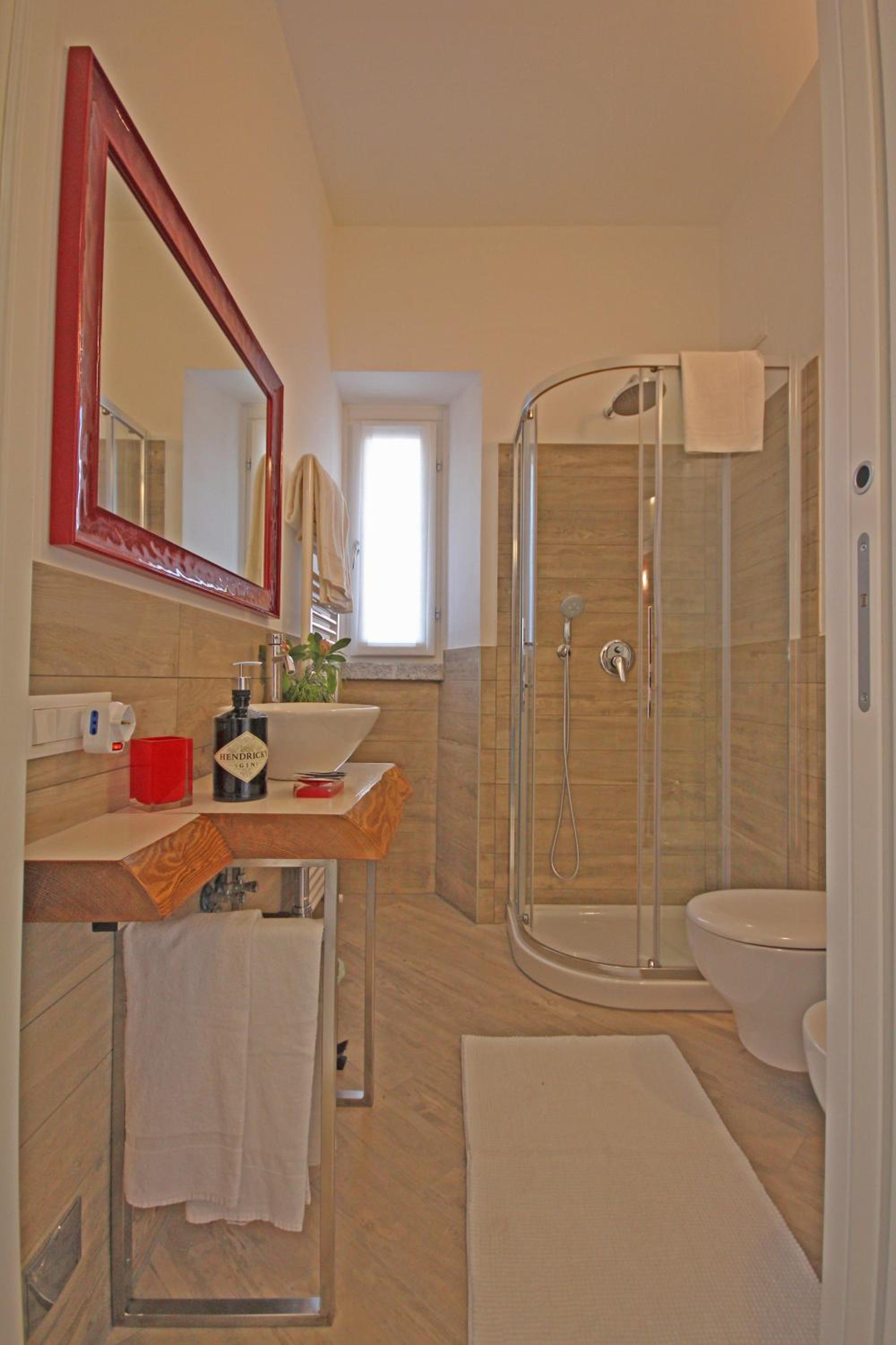 Diamond Apartments