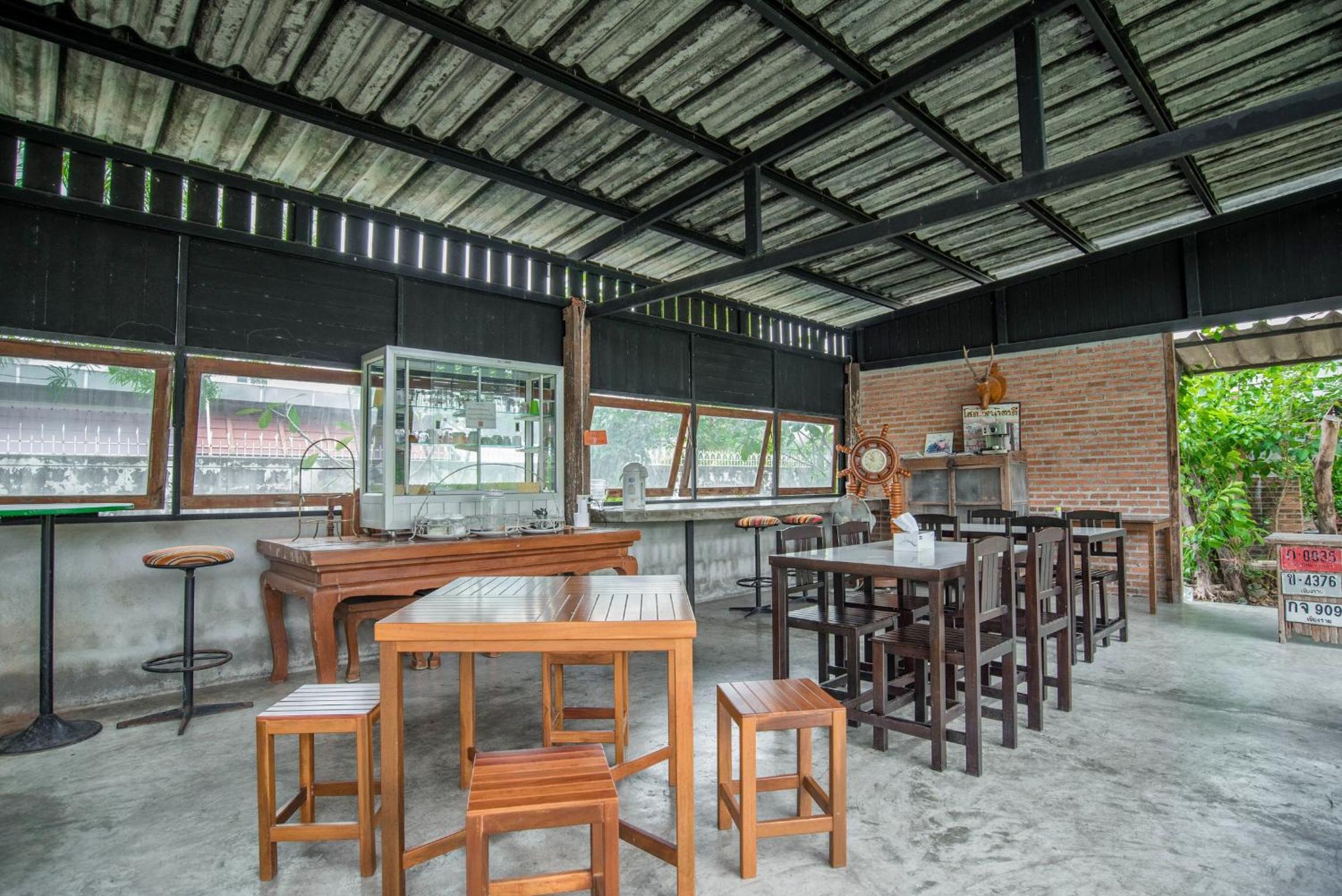 Pak Dee Resort