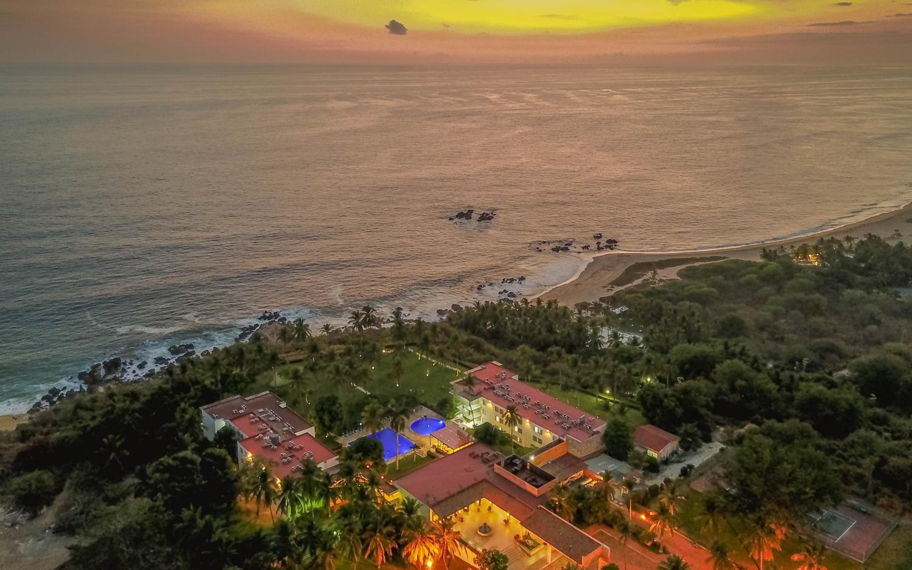 Hotel Posada Real Puerto Escondido - Image 1