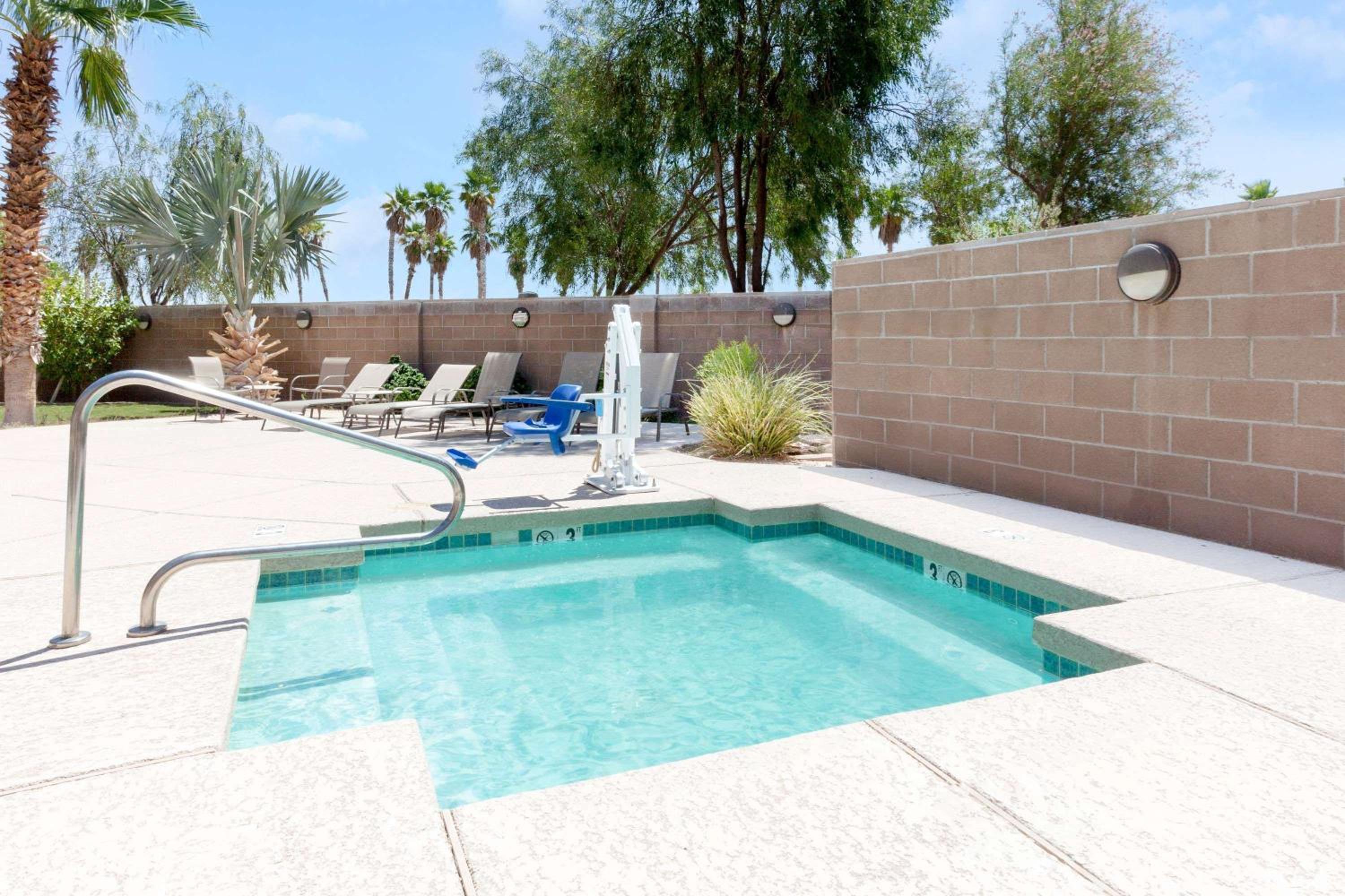 Microtel Inn  Suites by Wyndham Wellton - Property Image 5