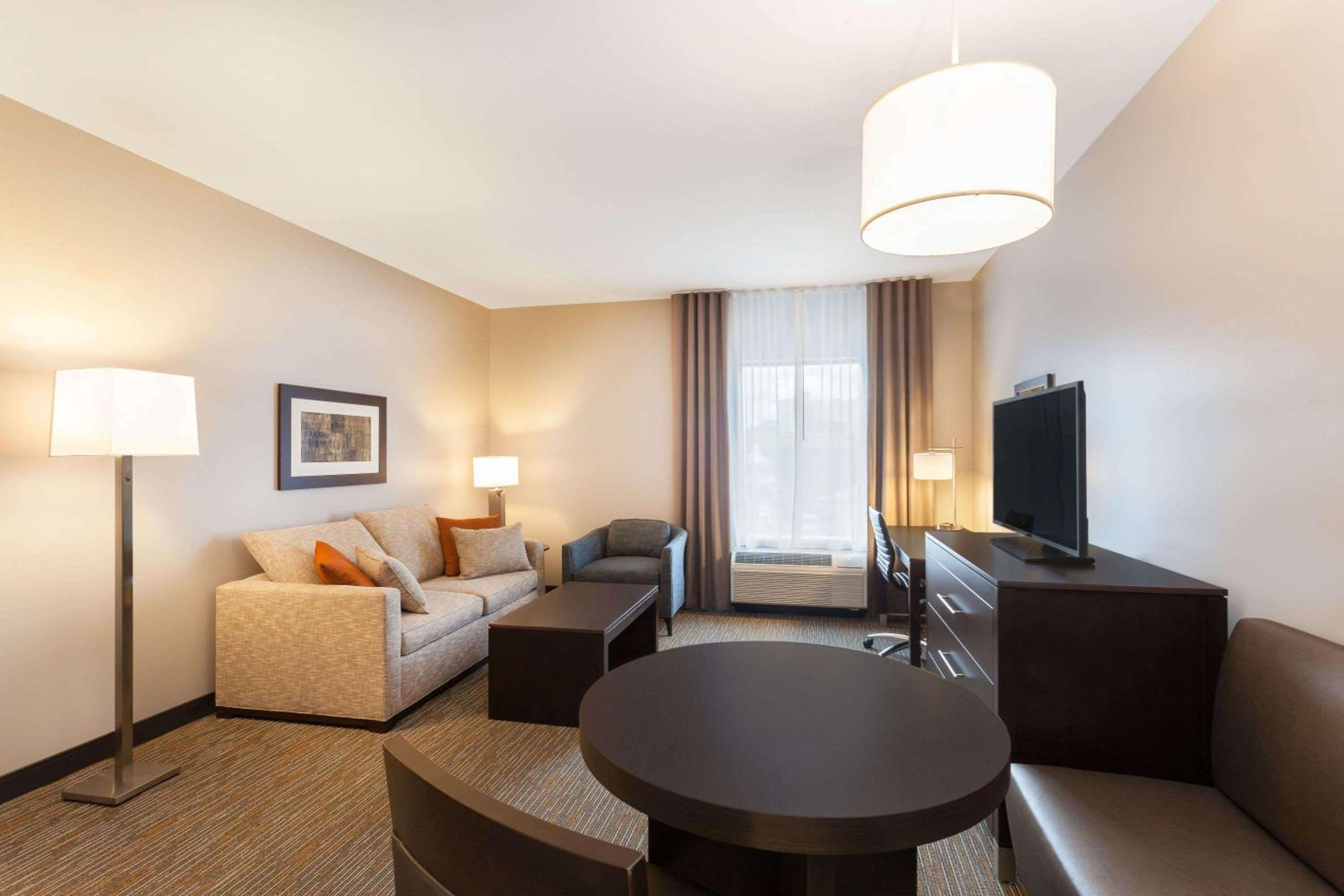 Altoona Vacations - Wingate by Wyndham Altoona Downtown/Medical Center - Property Image 7