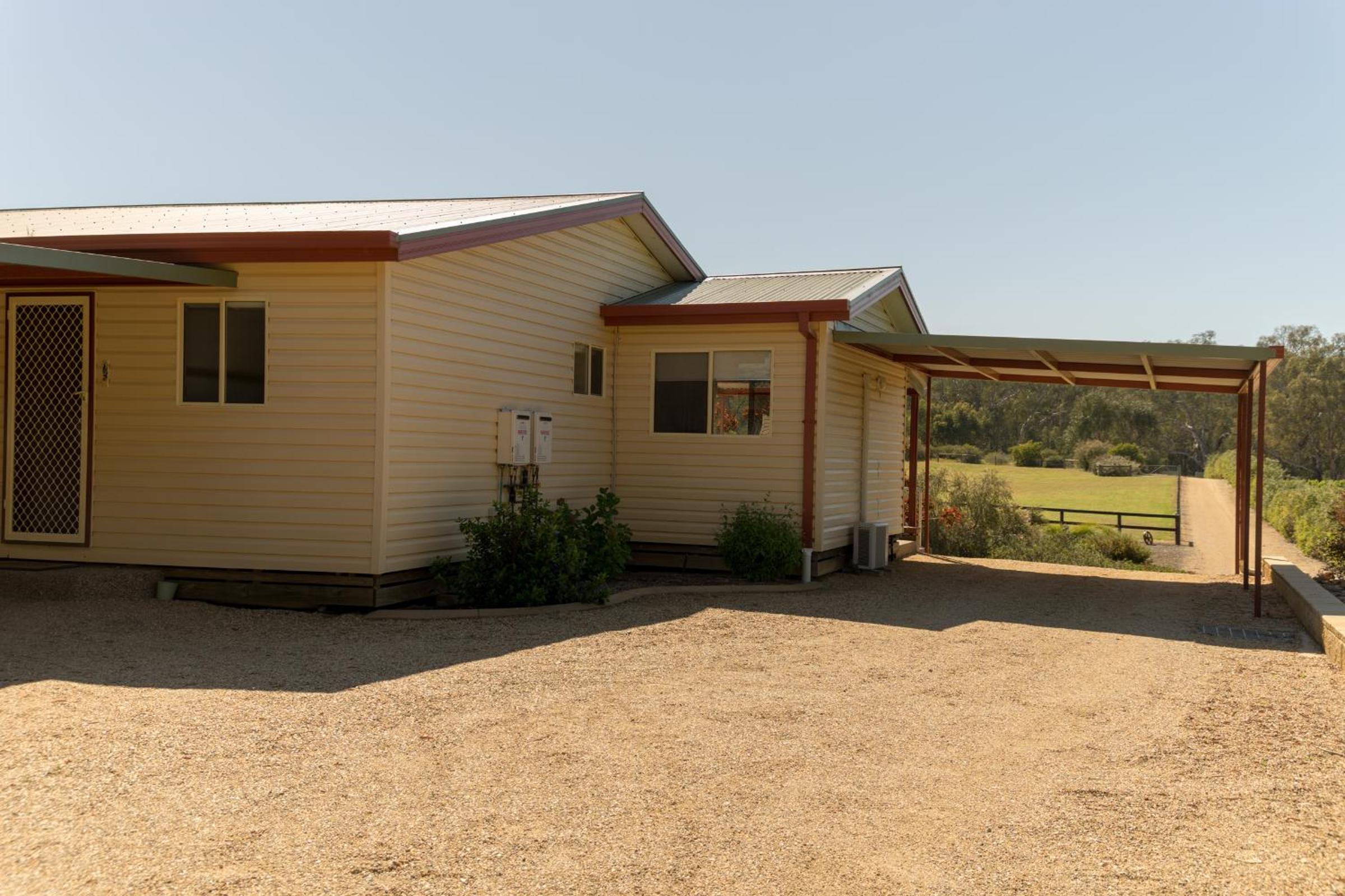 Photo 33