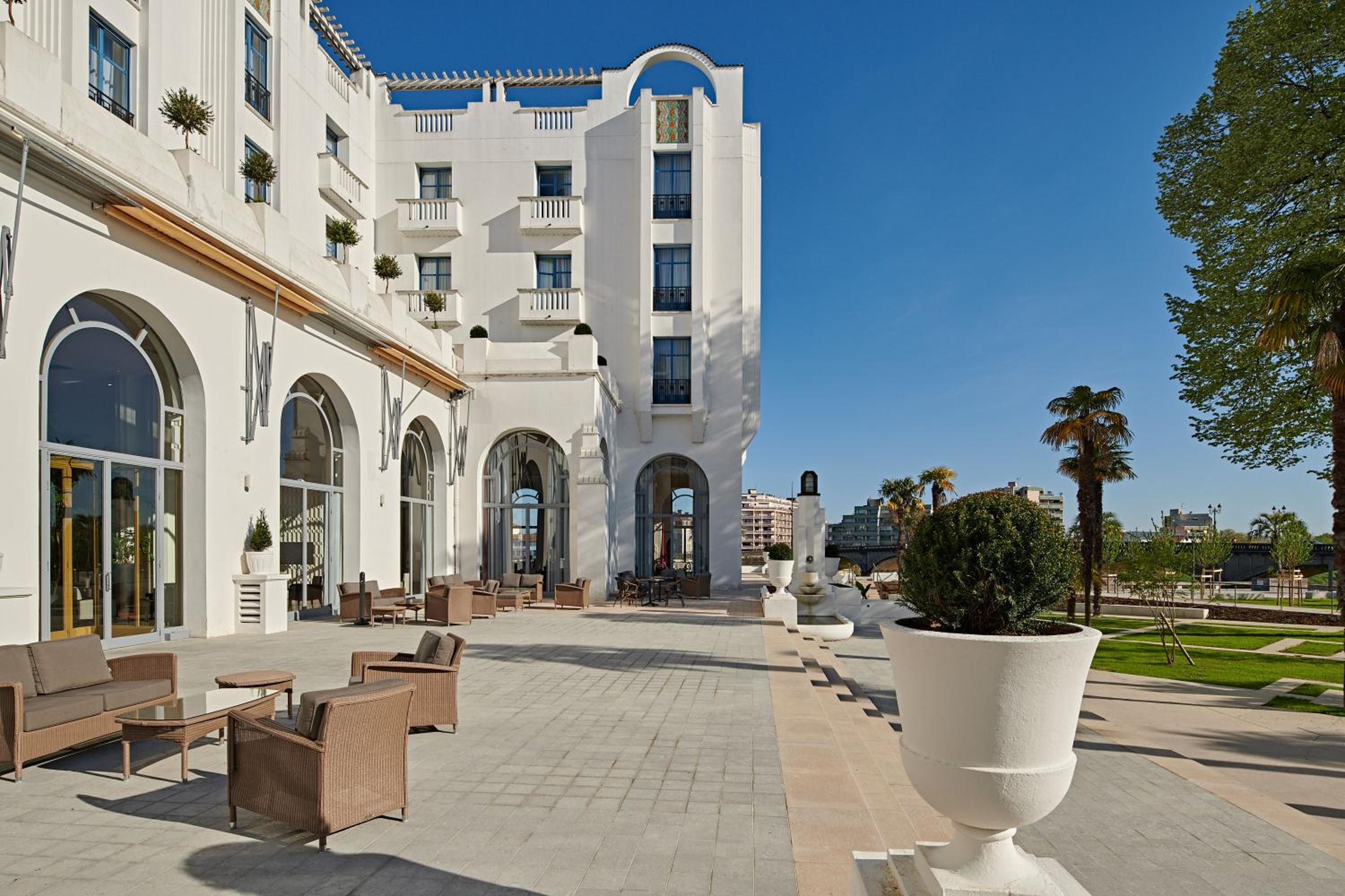 Dax Vacations - Hotel  Spa Vacances Bleues Le Splendid - Property Image 2