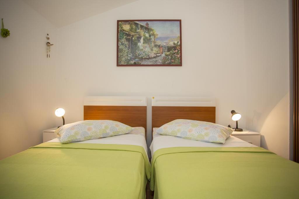Apartments Pula 1618