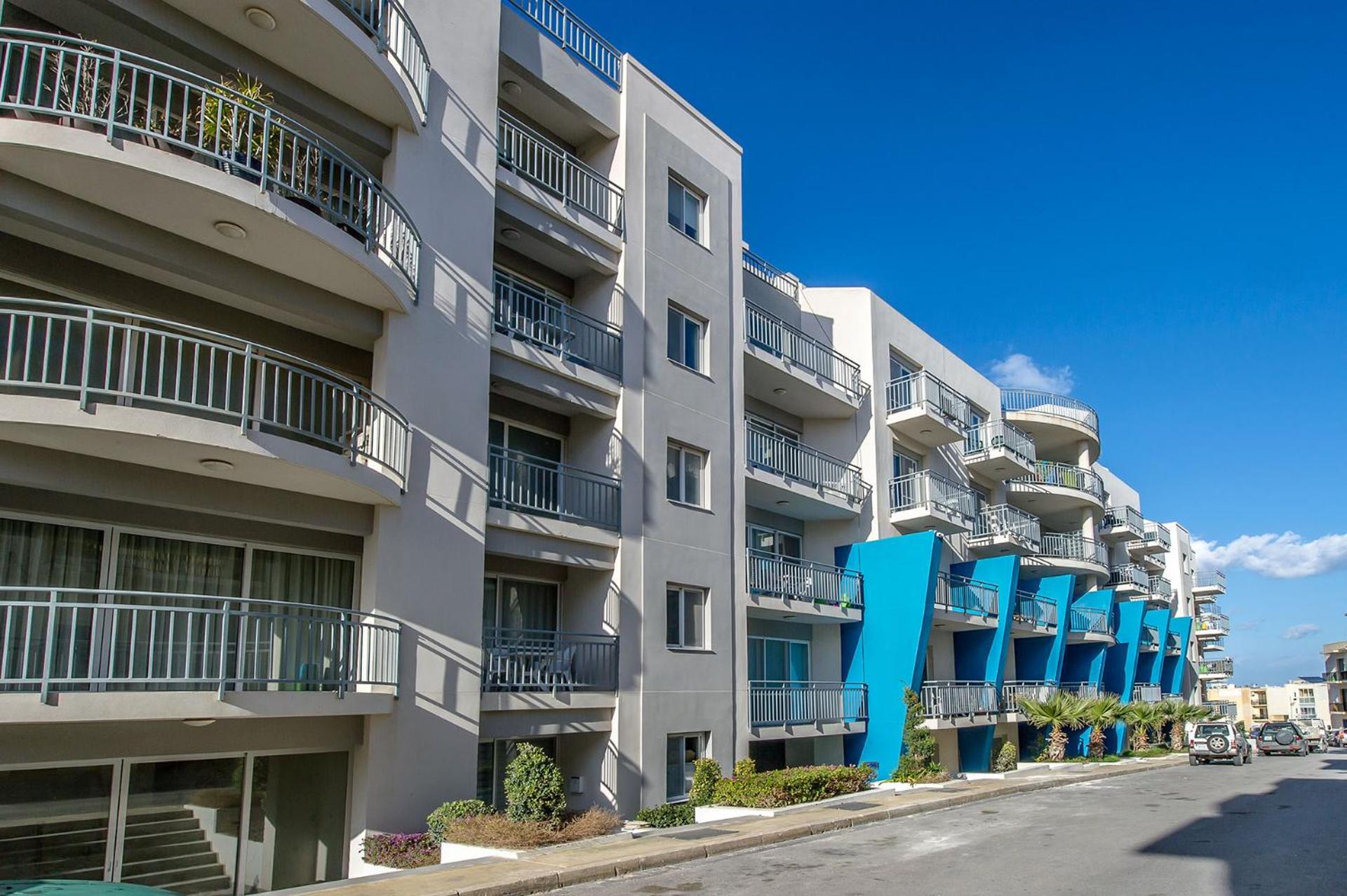 Hillock Residence Apartments