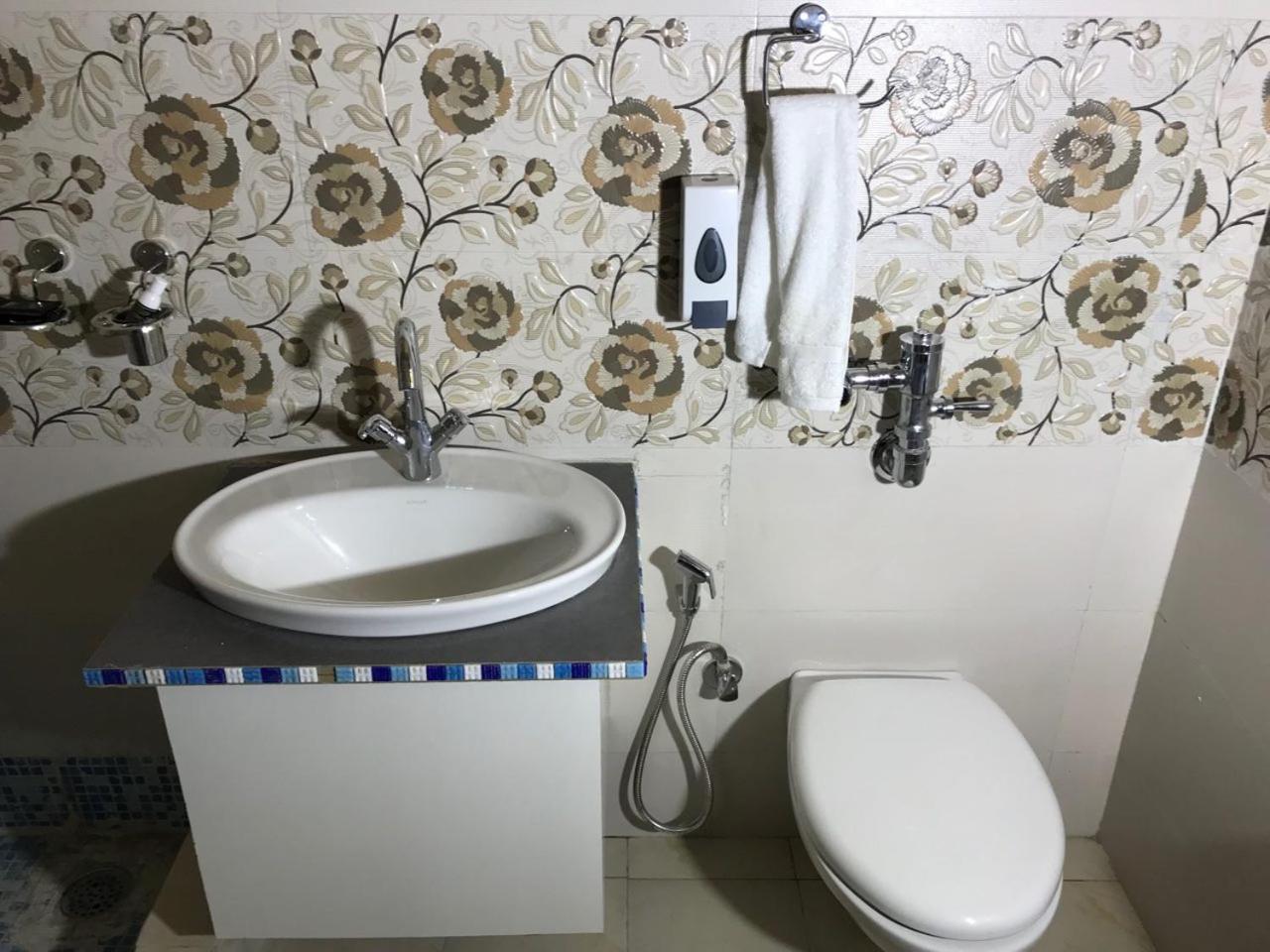 KVR Clarks Inn, Kufri