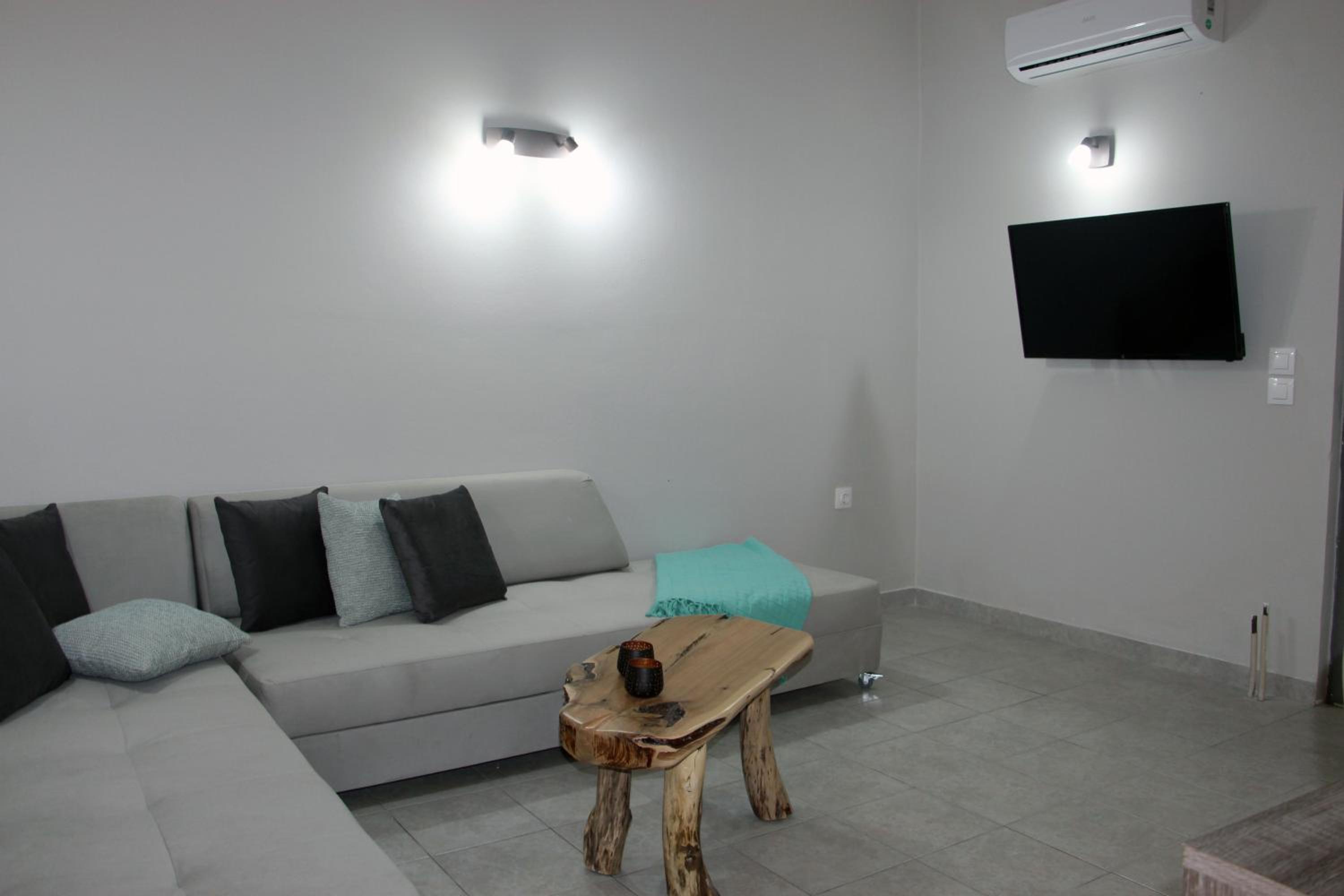 Miva Sea View
