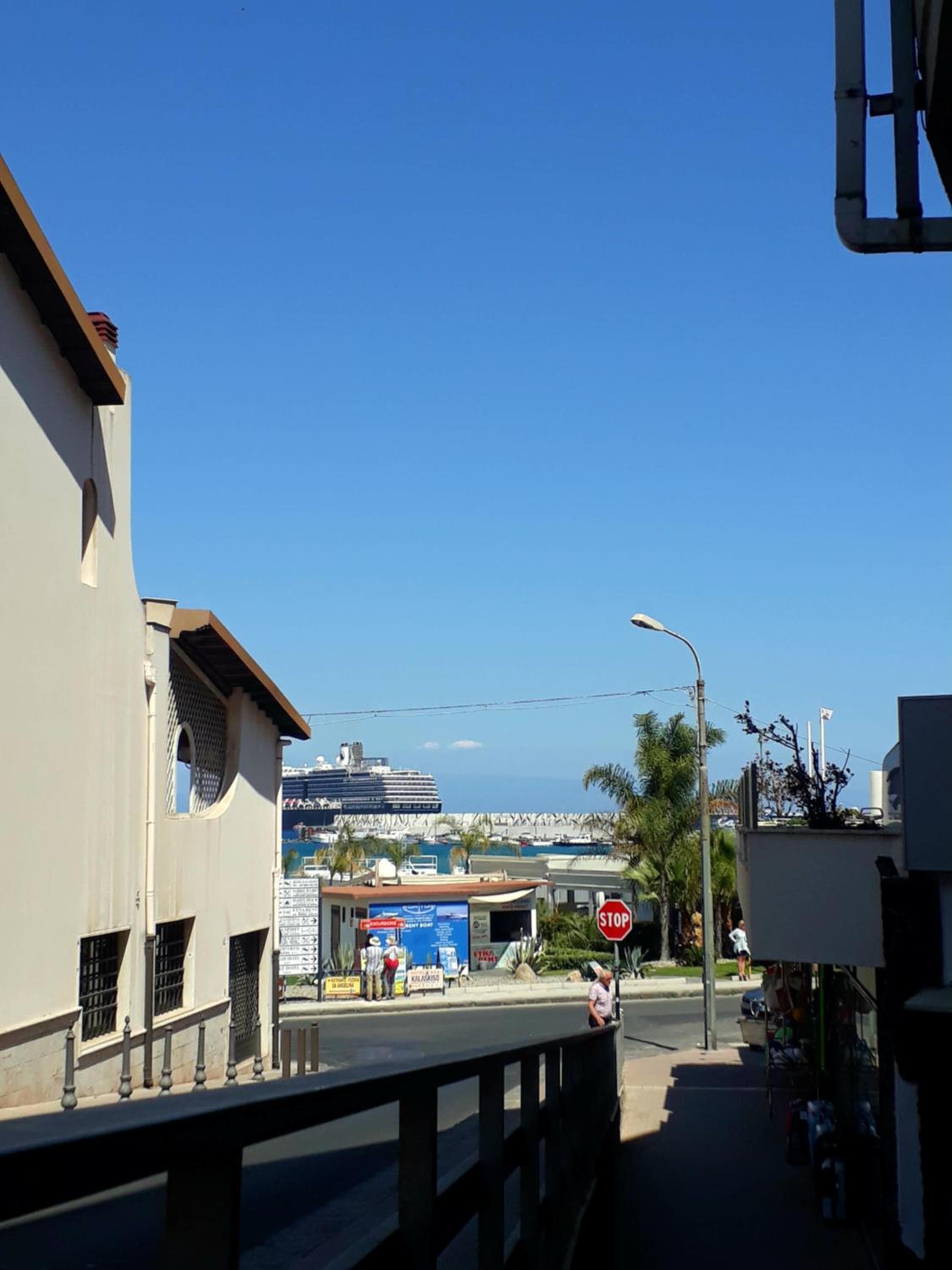 Blue Fish Home view 3