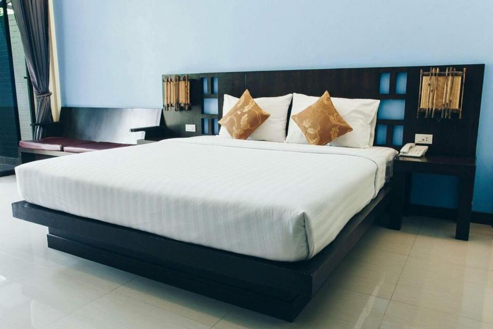 Palm Sweet Resort