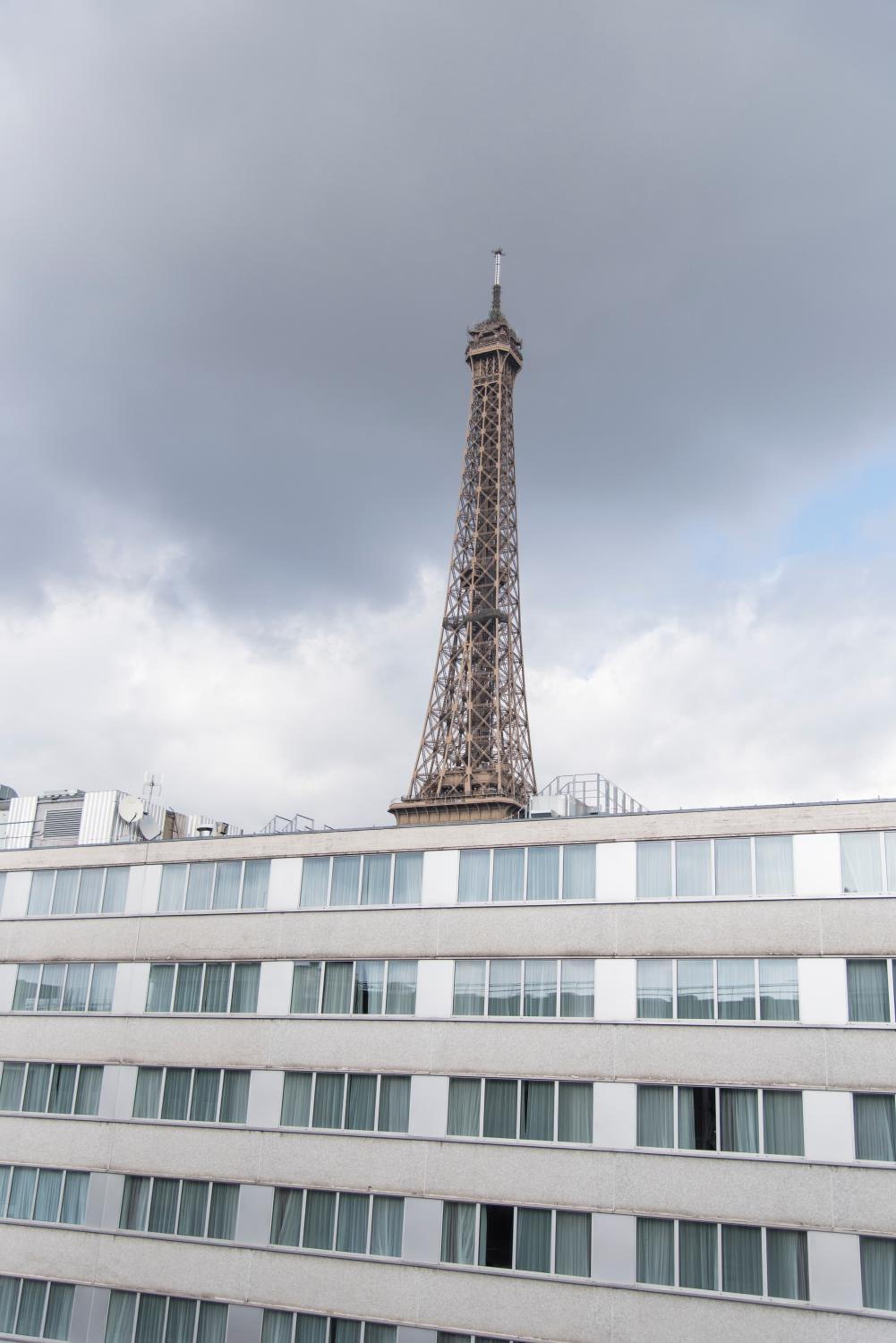 Veeve - Steps from the Eiffel Tower photo 5