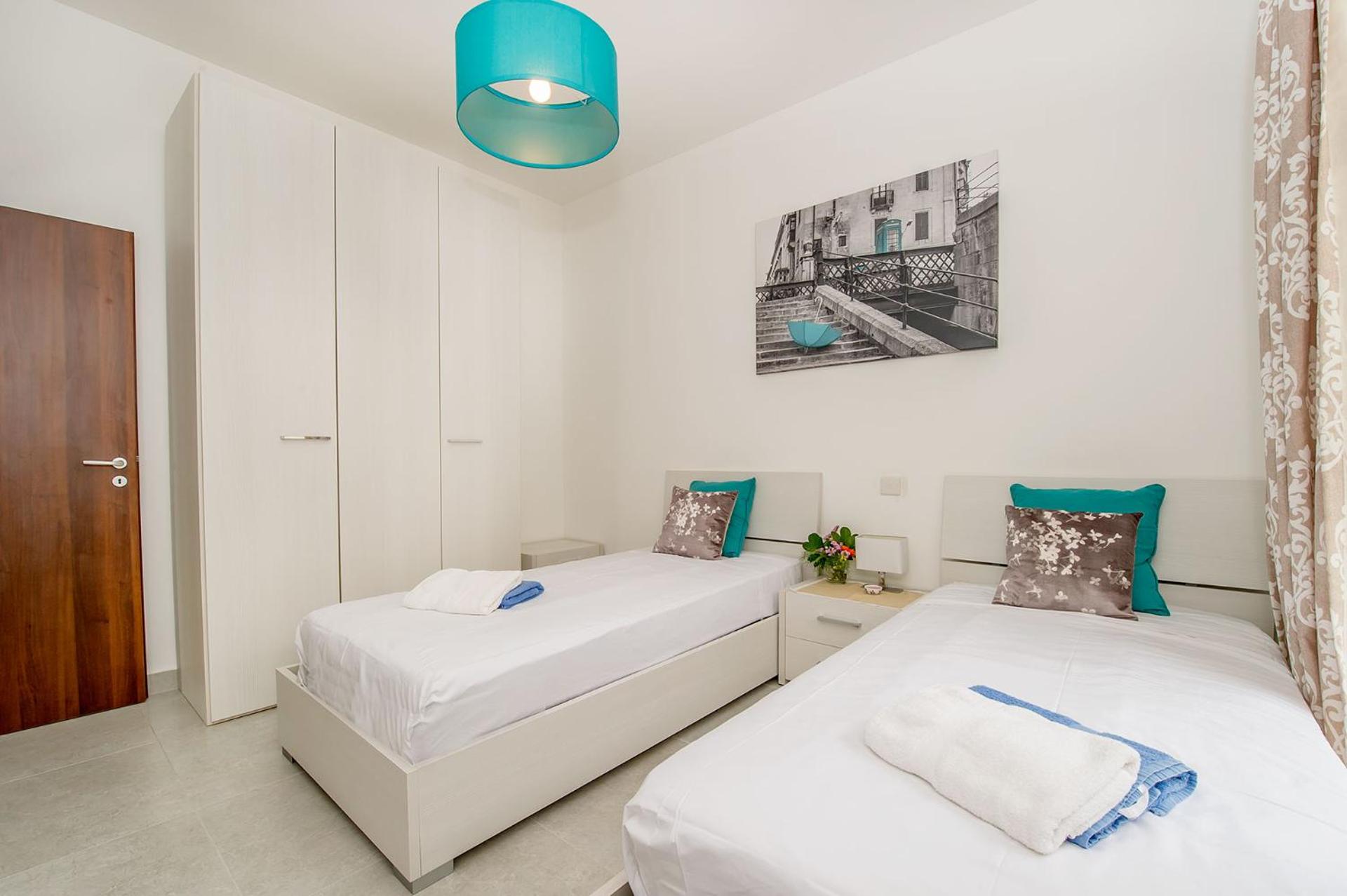 Hillock Residence Apartments