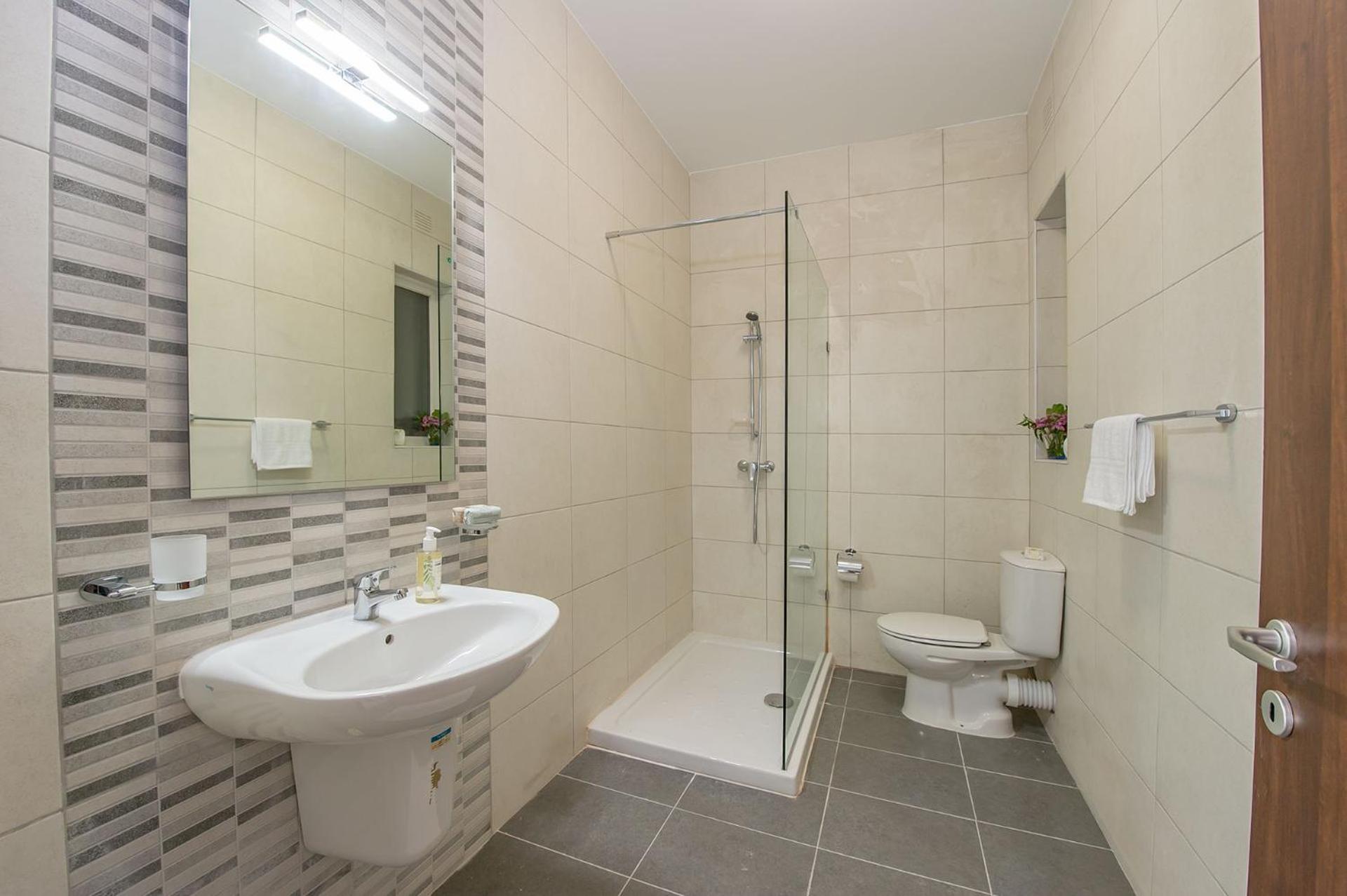 Hillock Residence Apartments