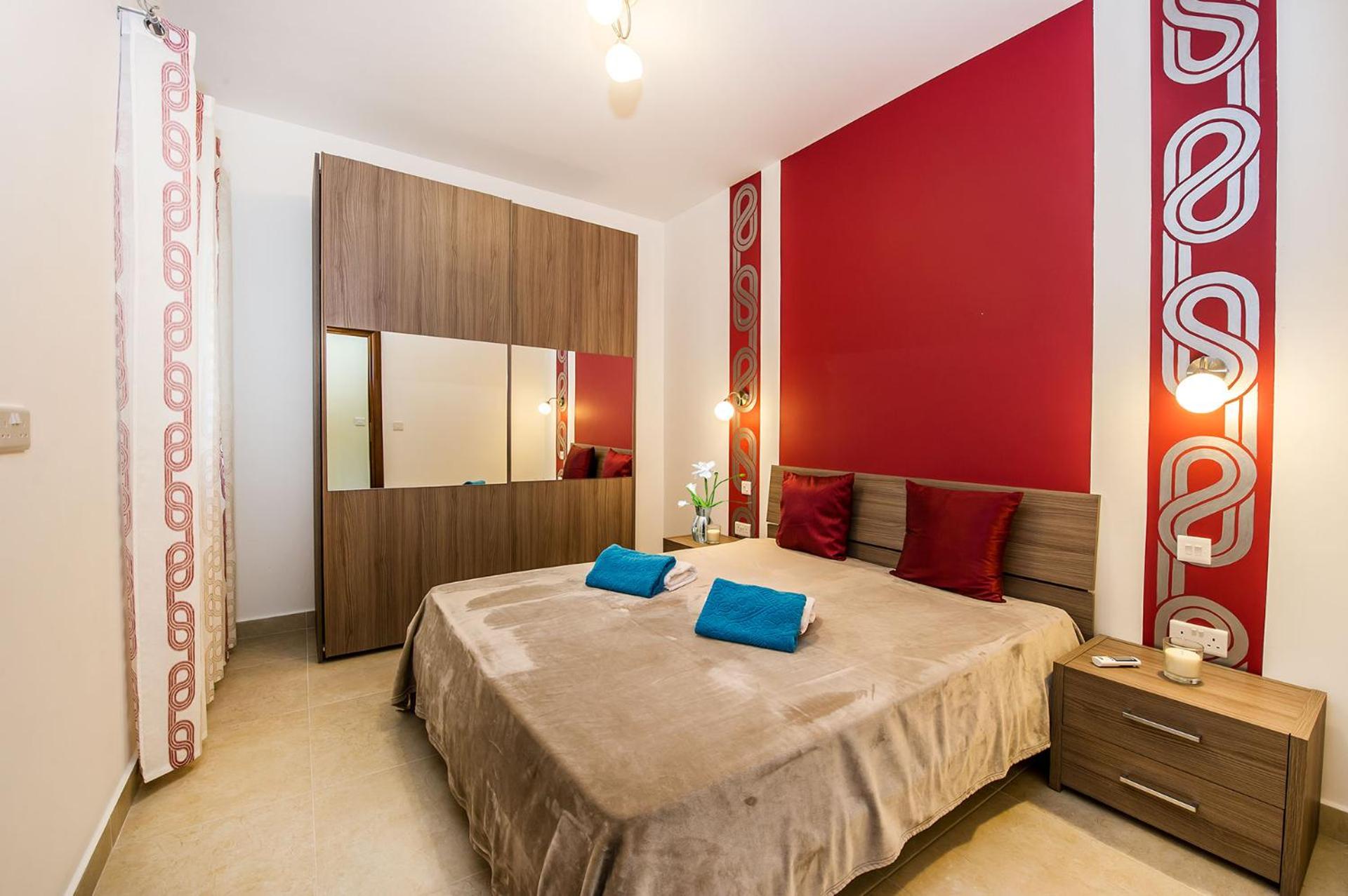 Hillock Residence Apartments