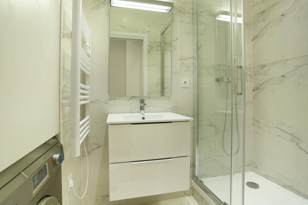 Pick A Flat's Apartment in Saint Germain - Rue Corneille