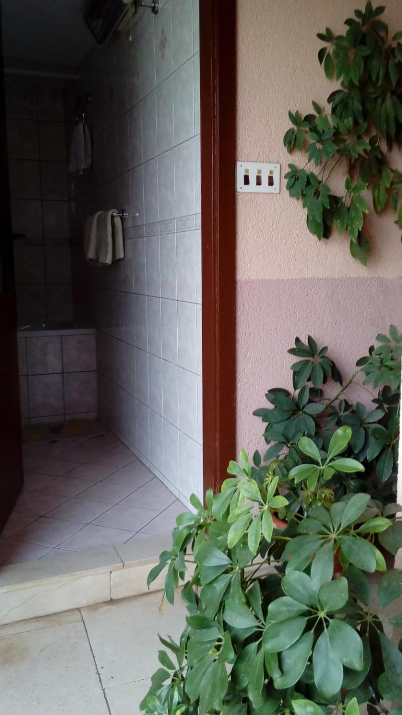 Guest House Roza