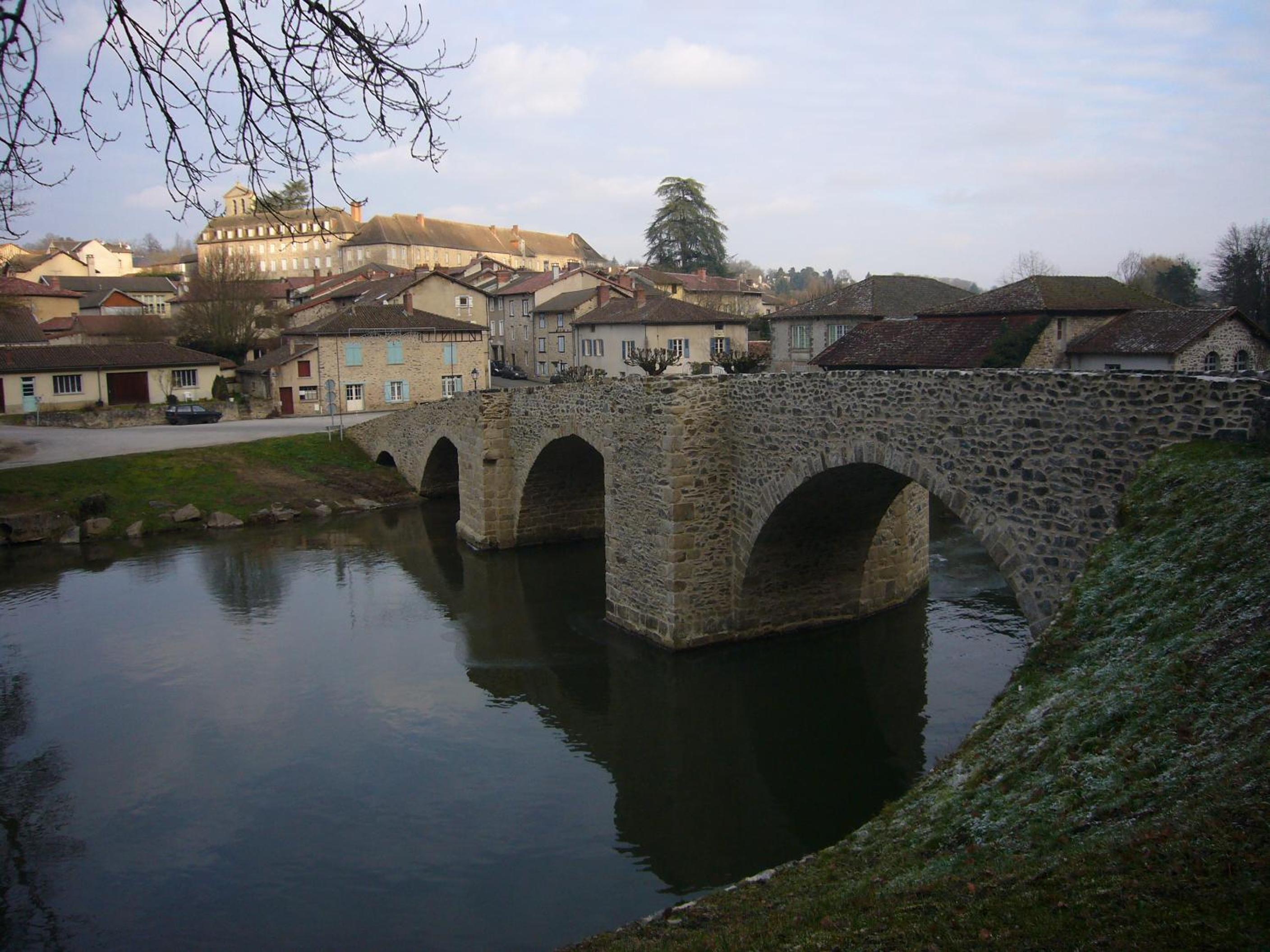 Photo 8